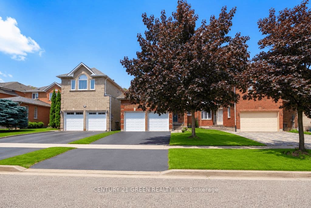 1446 Grossi Street, Mississauga, ON L5V 1T8