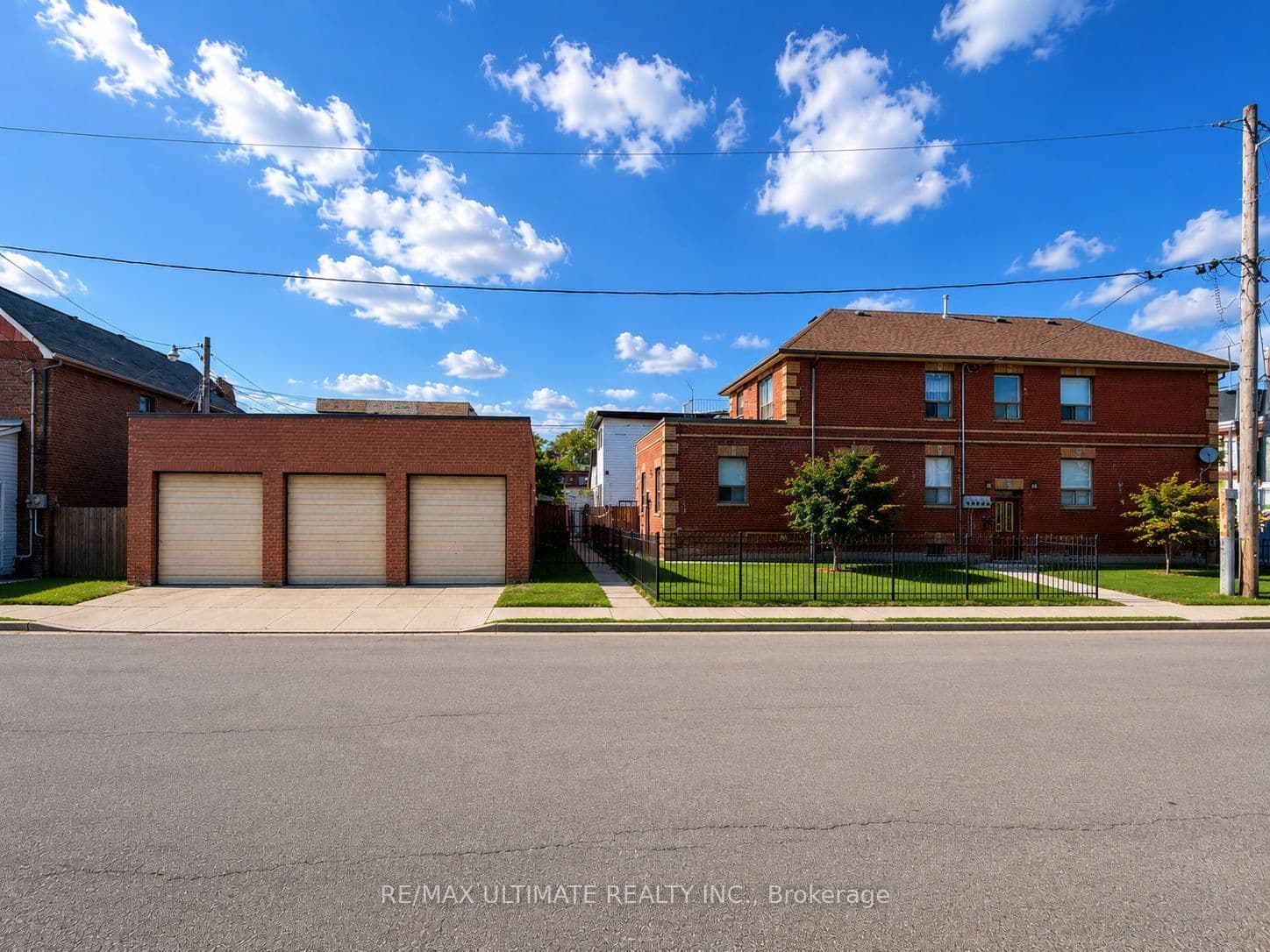 1440 DUFFERIN Street, Toronto, ON M6H 3L2