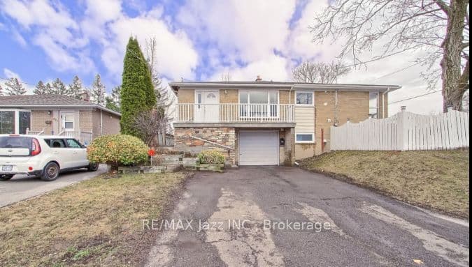 676 Mountview Place, Newmarket, ON L3Y 3P7
