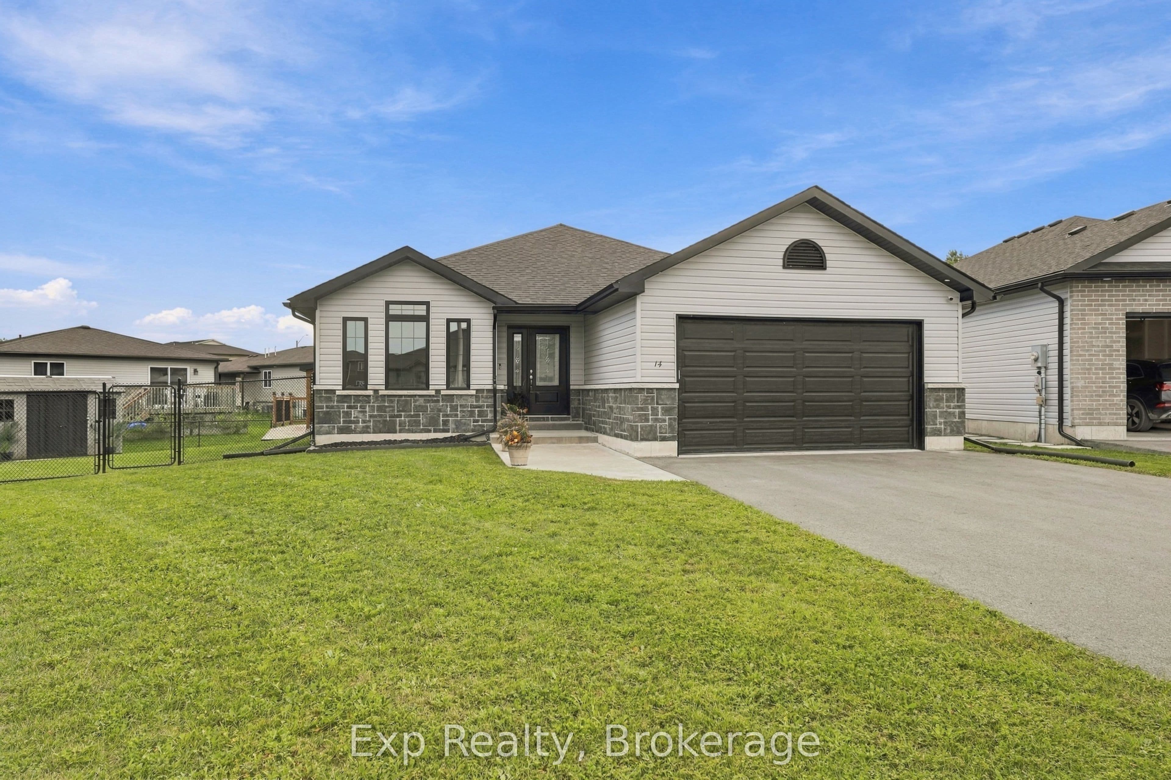14 Lehtinen Crescent, Belleville, ON K8P 4G5