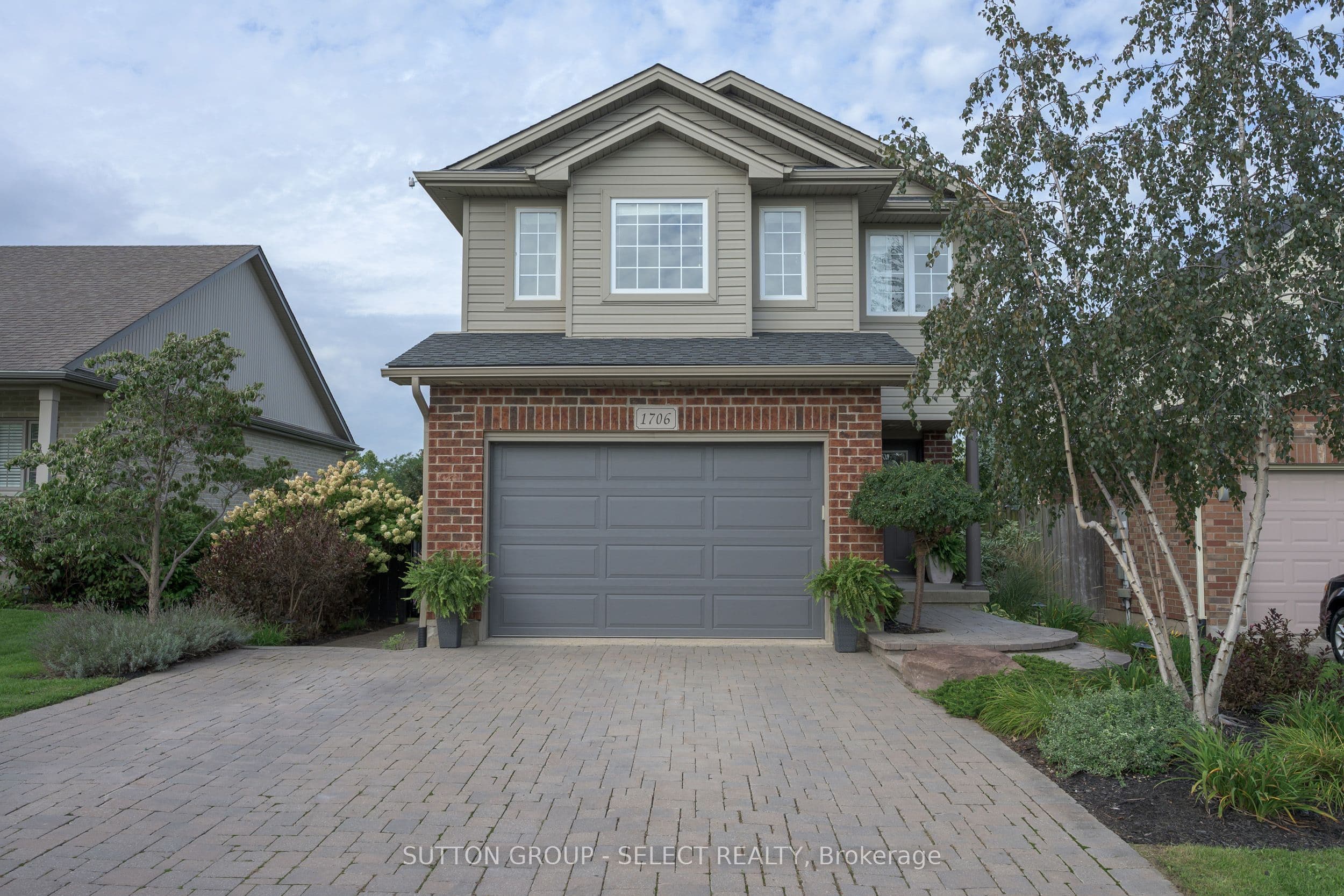 1706 Bayswater Crescent, London North, ON N6G 5M9