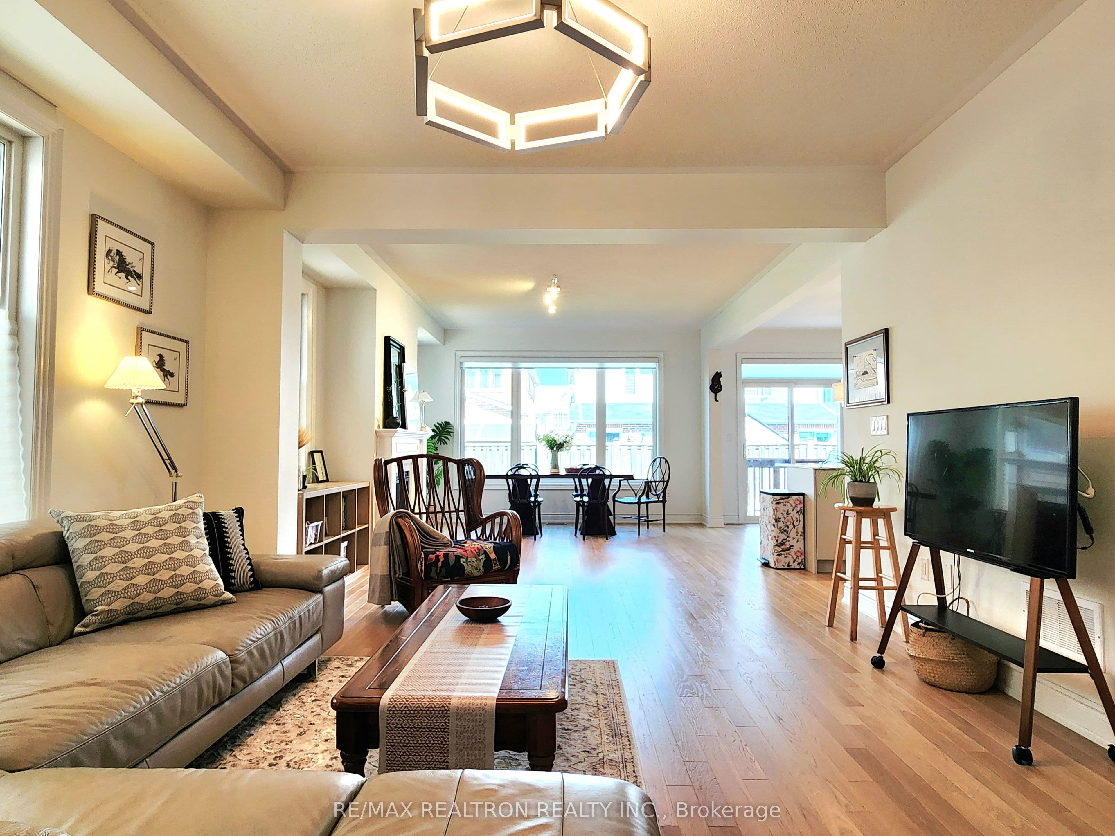 72 Vasey Road, Bradford West Gwillimbury, ON L3Z 4P6