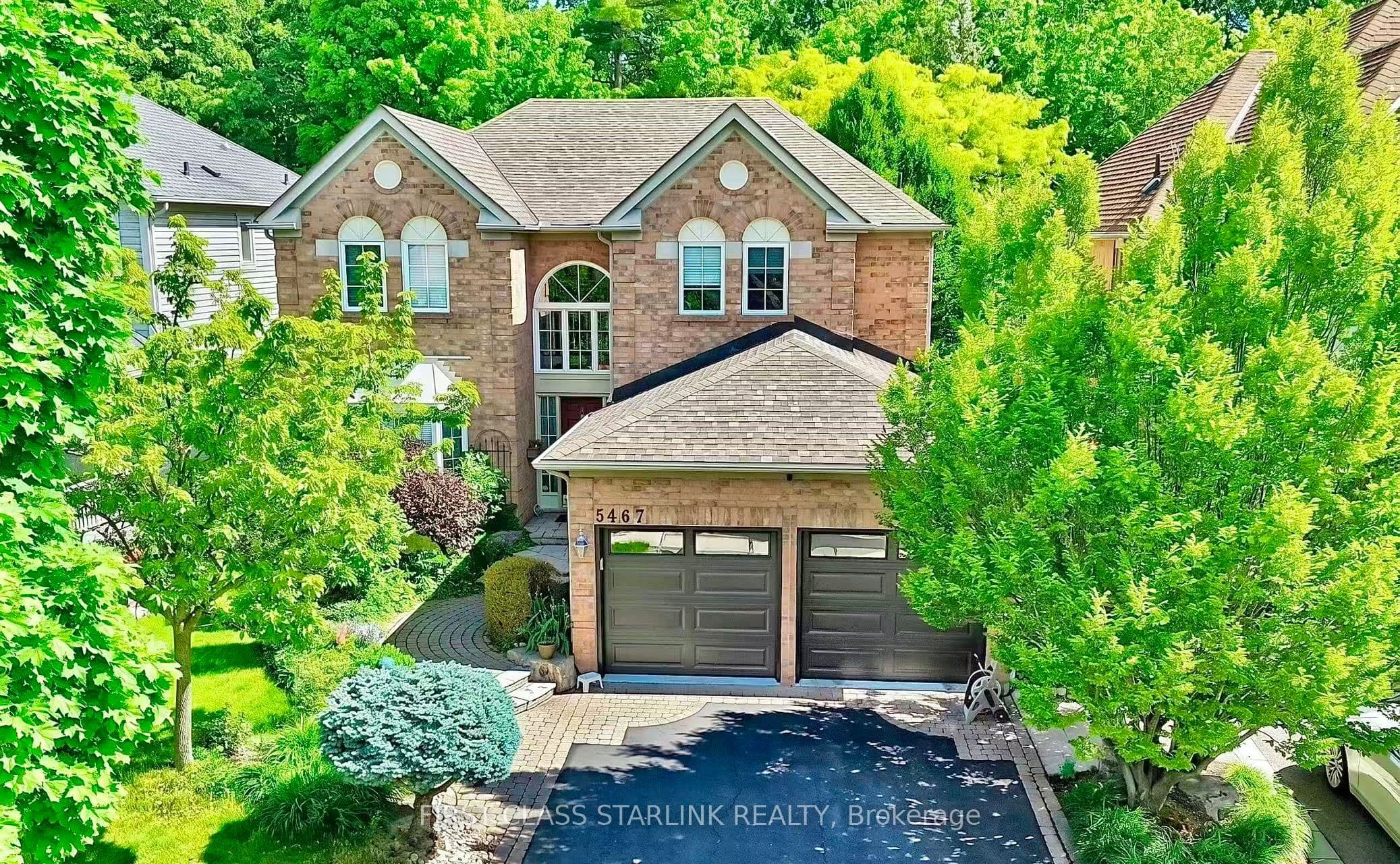 5467 Planters Wood Court, Mississauga, ON L5M 5V6