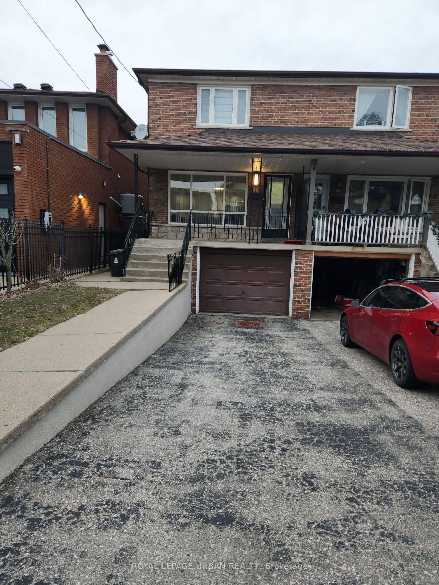 32 Virginia Avenue, Toronto, ON M4C 2S7
