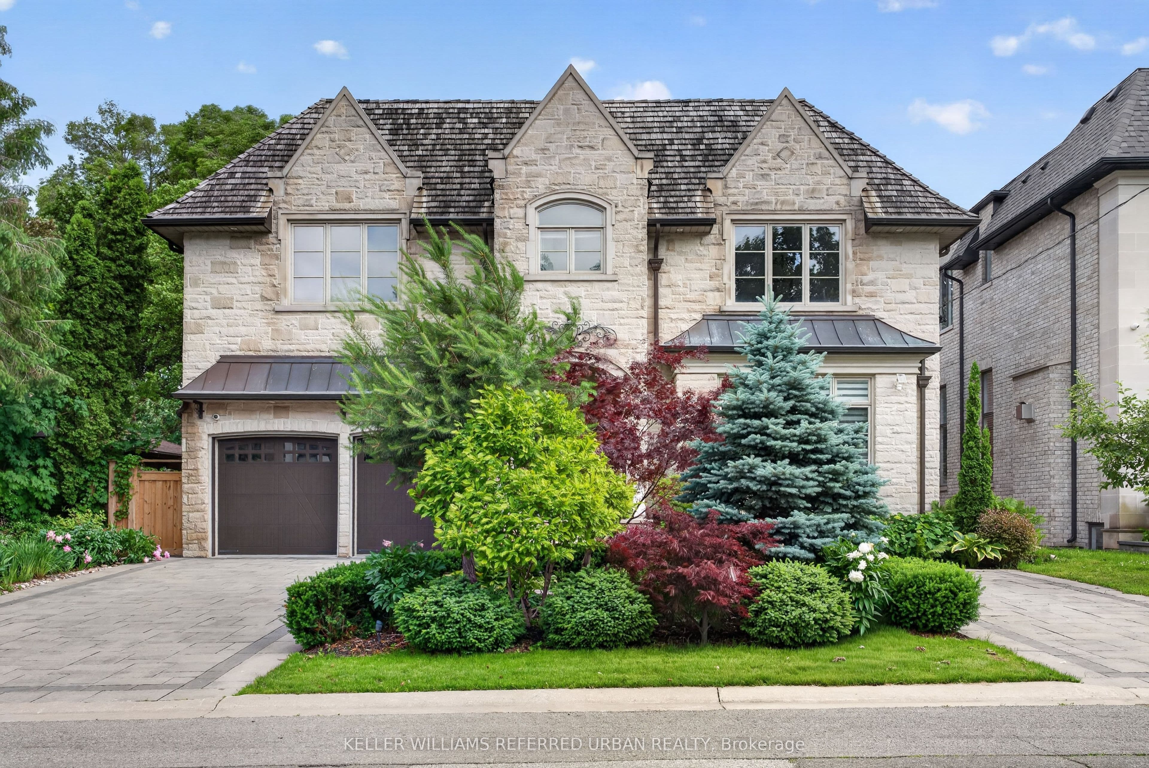 59 Munro Boulevard, Toronto, ON M2P 1C3