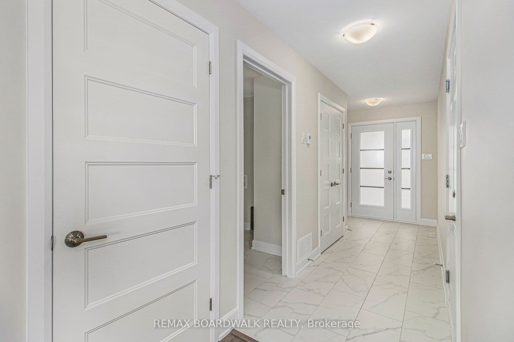 404 FALCON Lane, Russell, ON K4R 1E5
