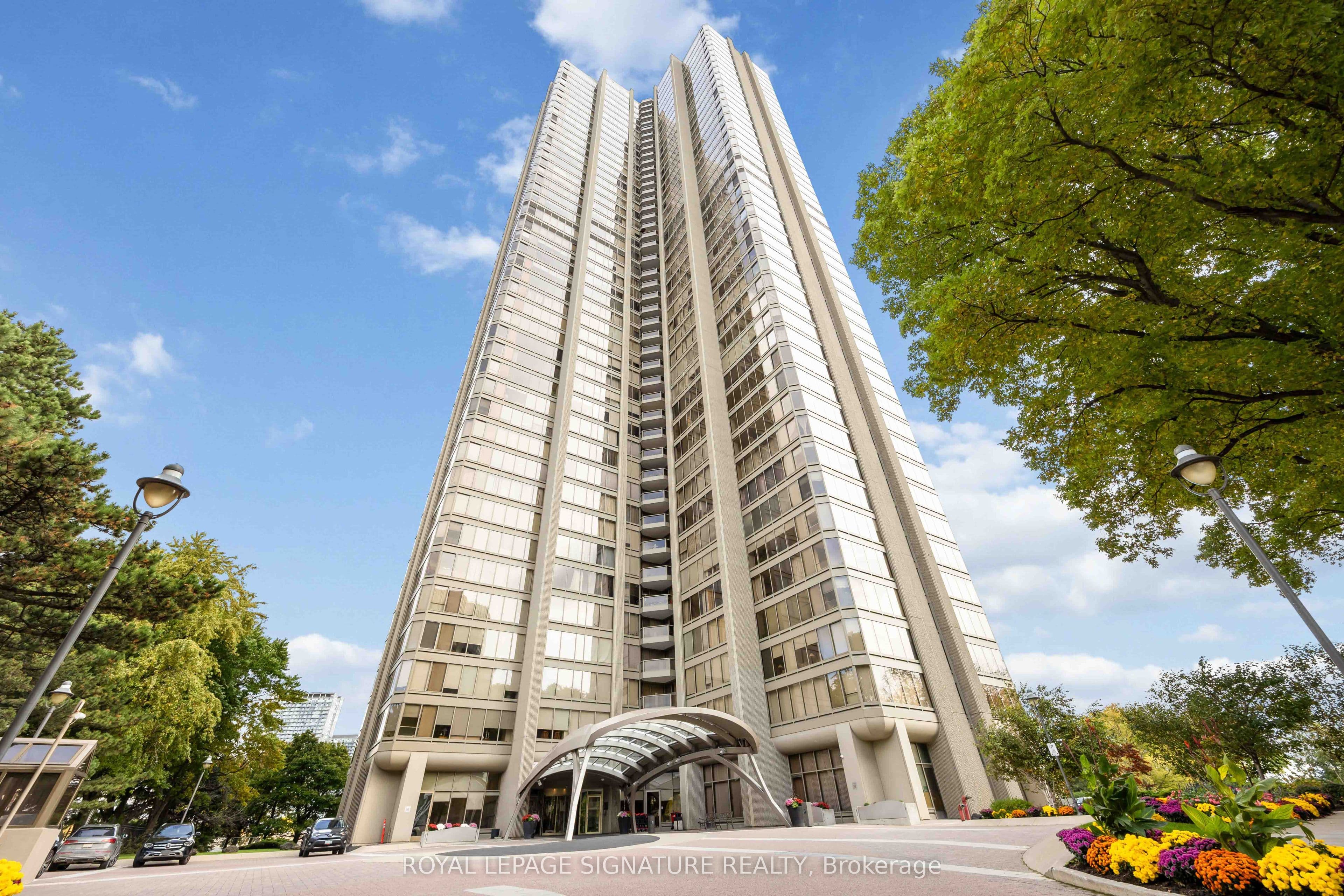 2045 Lake Shore Boulevard W 2904, Toronto, ON M8V 2Z6