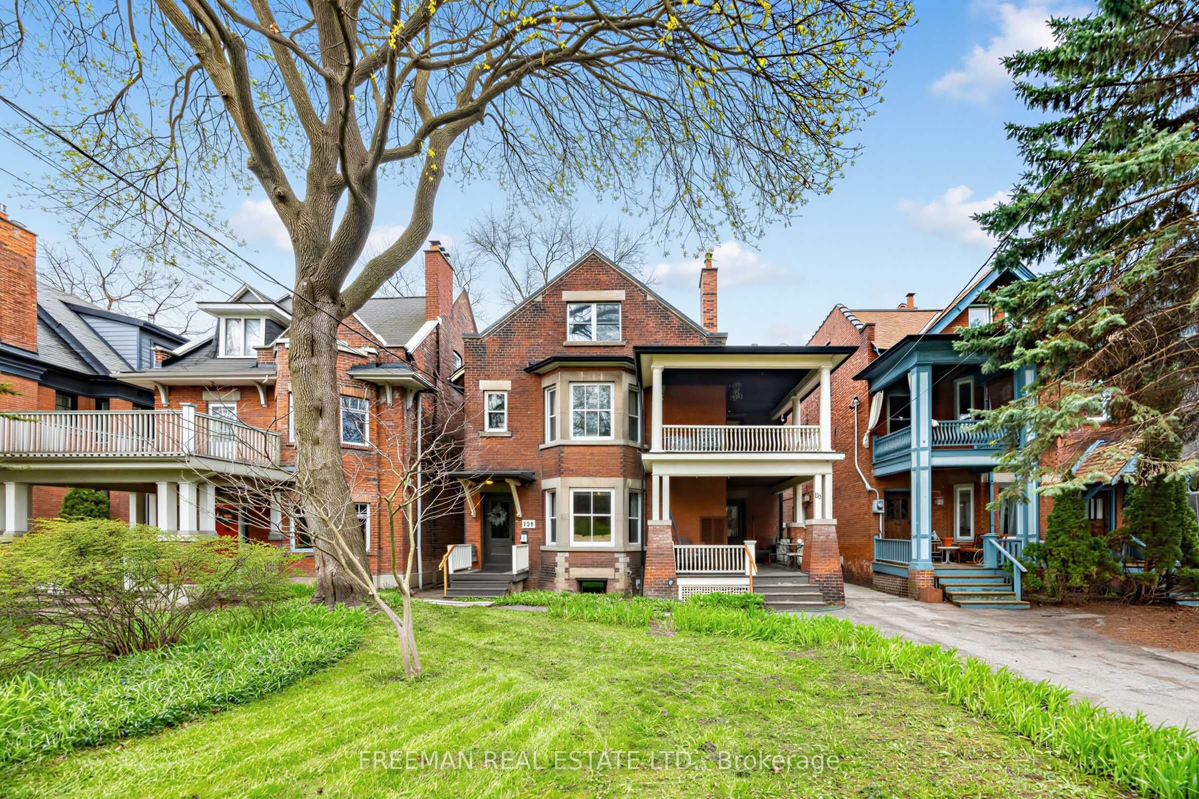 129 Indian Road, Toronto, ON M6R 2V5