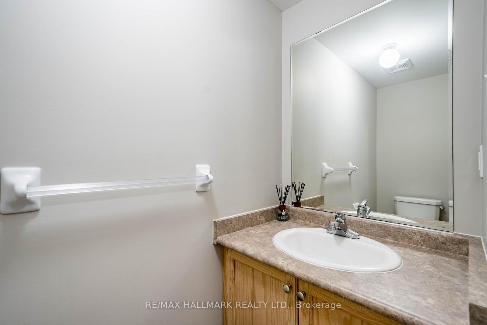 206 Lageer Drive, Whitchurch-Stouffville, ON L4A 0X1