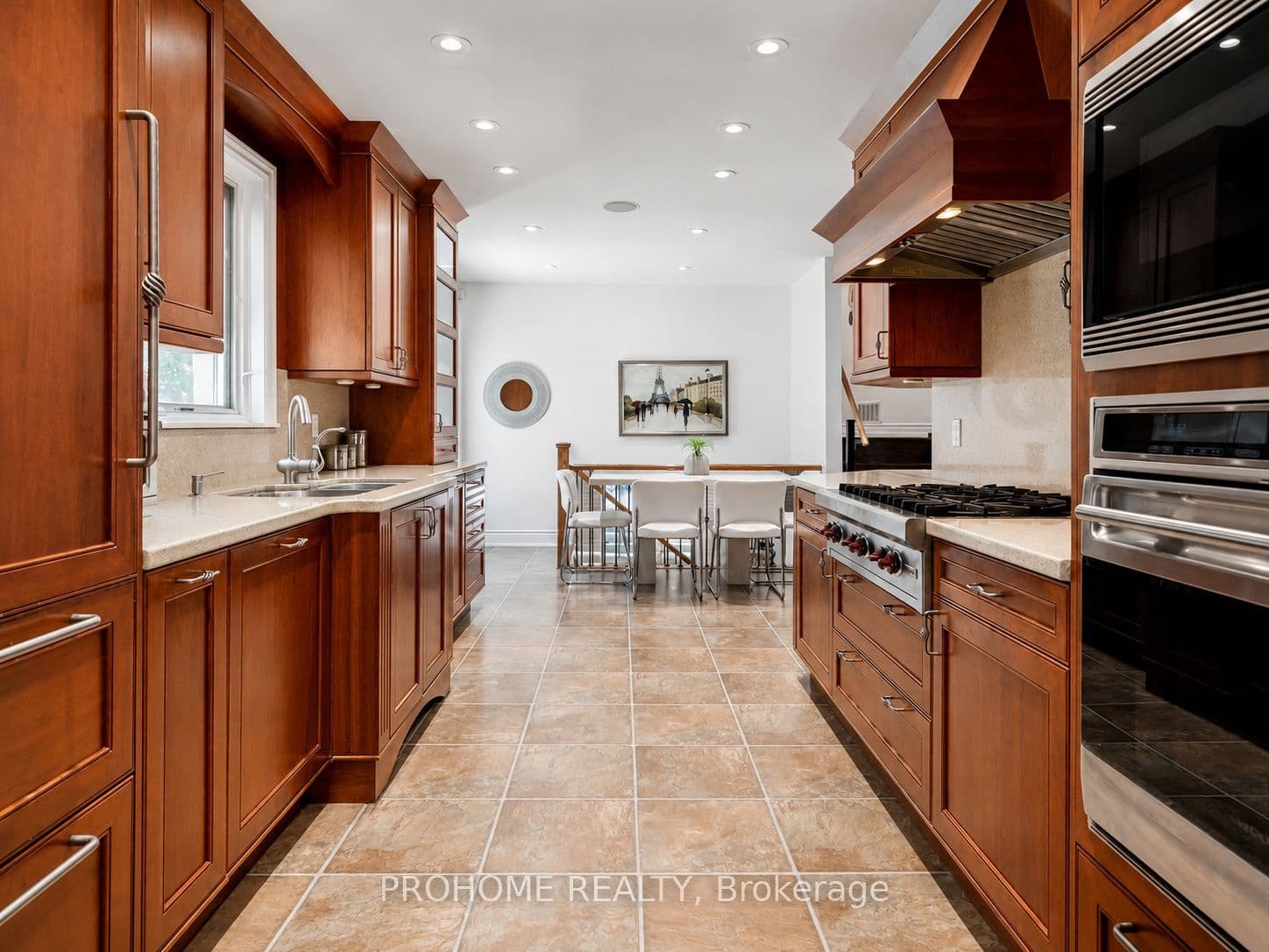 16 Tuscay Court, Markham, ON L3R 1V1