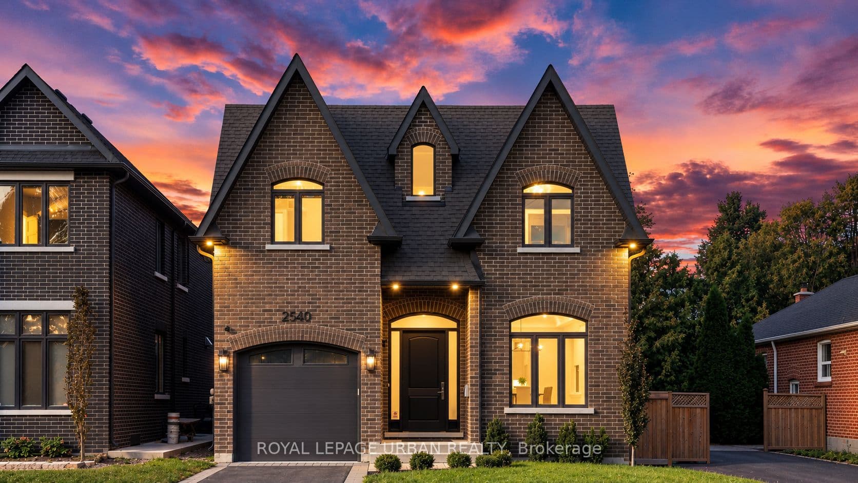 2540 St Clair Avenue E, Toronto, ON M4B 1M1