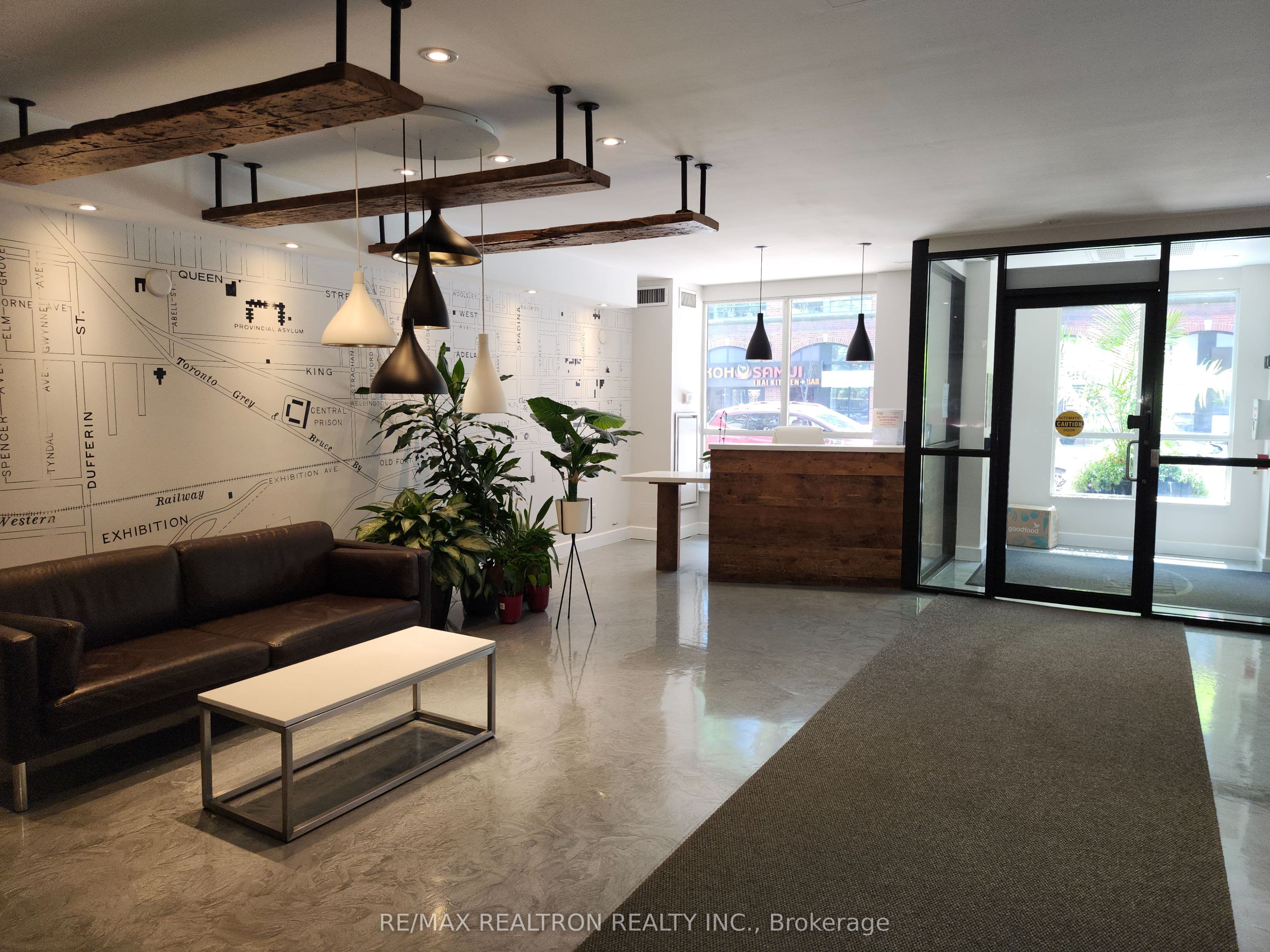 800 King Street W 619, Toronto, ON M5V 3M7