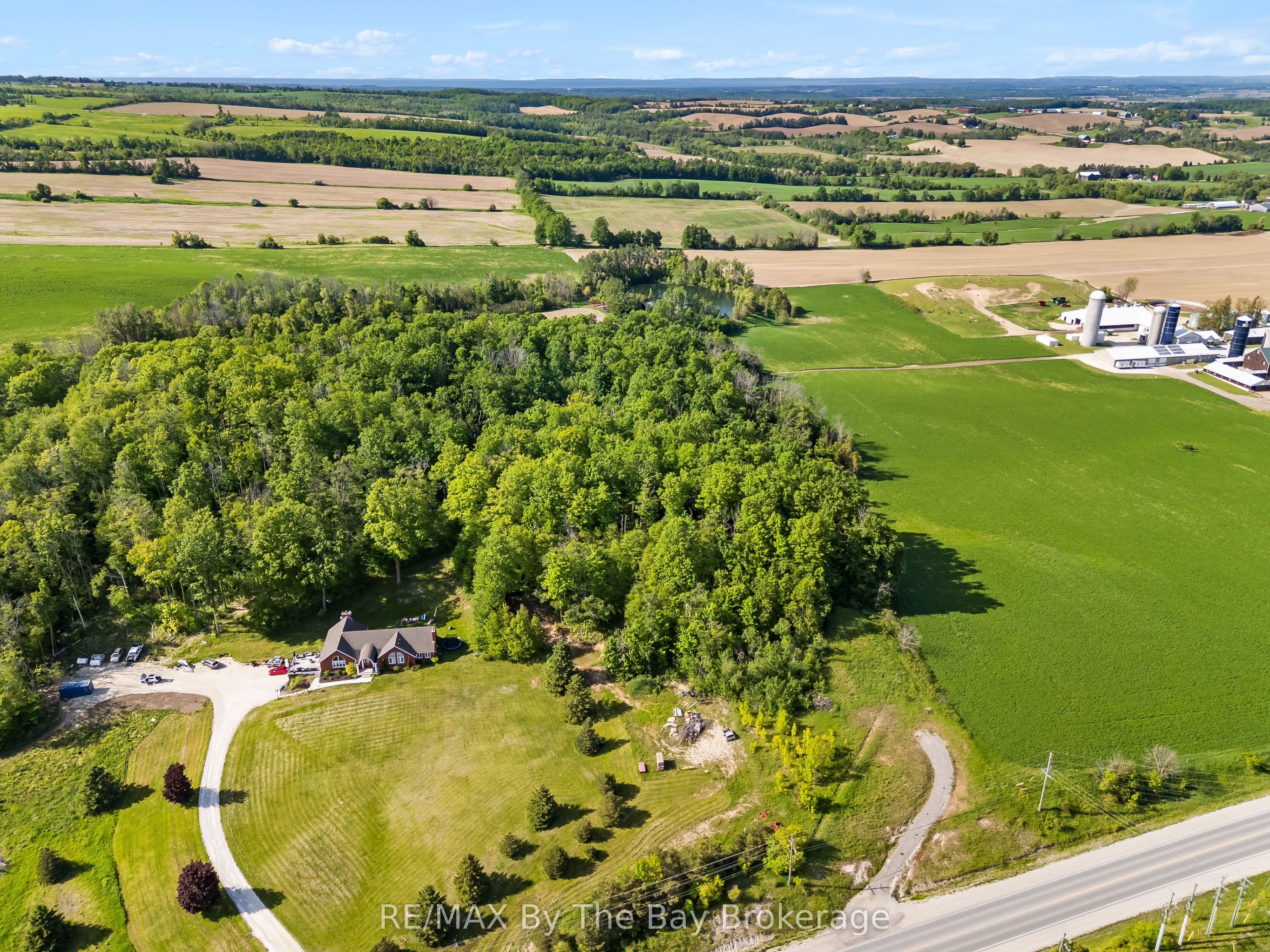7346 County Rd 9 Road, Clearview, ON L0M 1G0