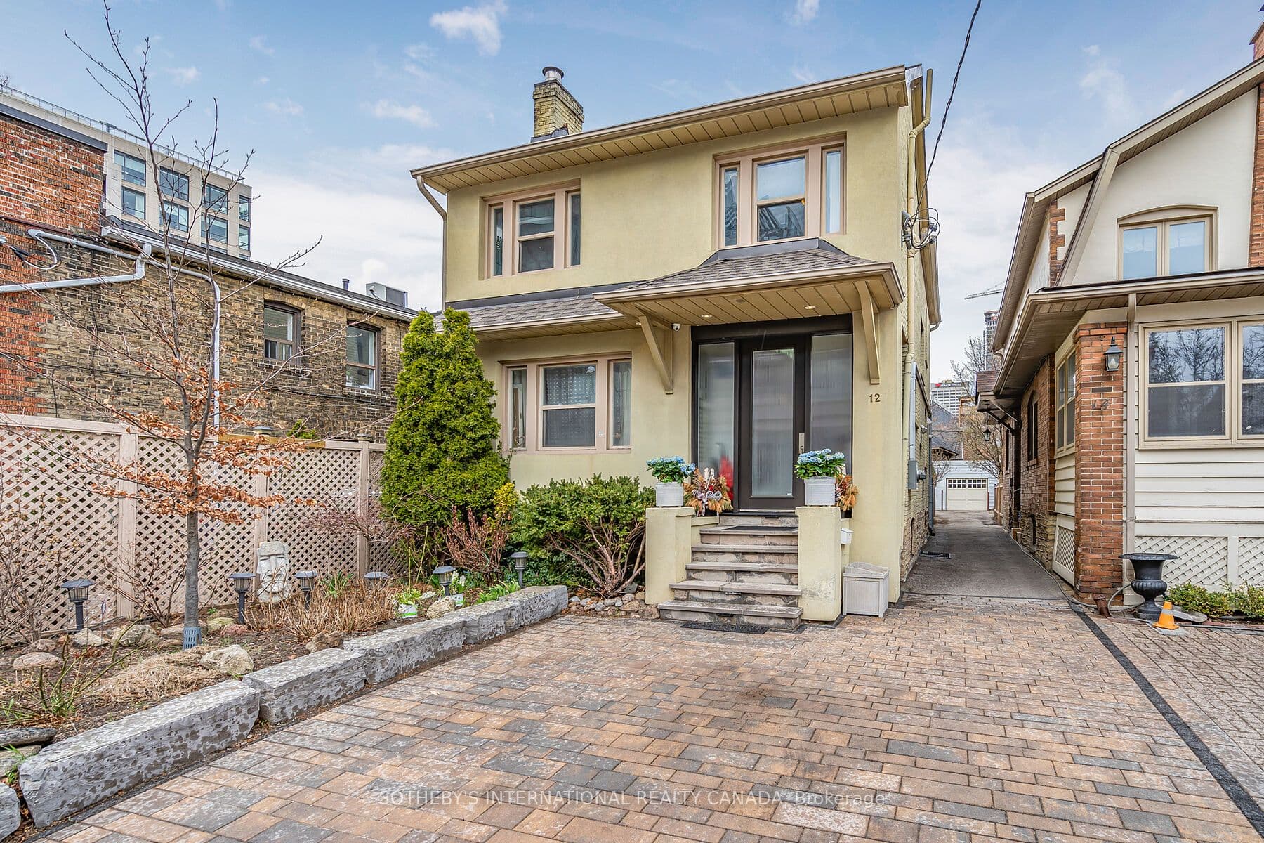 12 Belsize Drive, Toronto, ON M4S 1L4