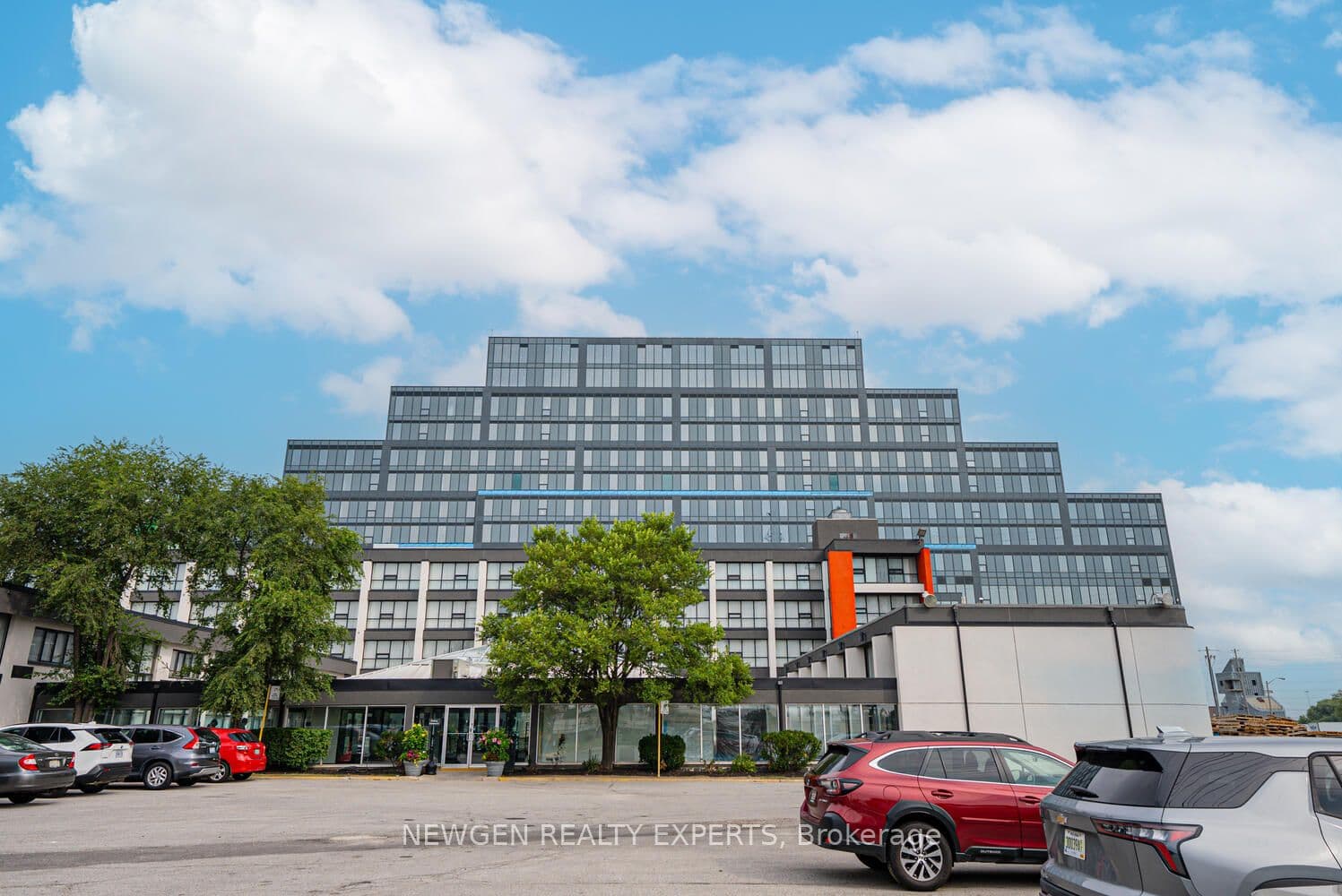 996 Martin Grove Road 319, Toronto, ON M9W 4V8