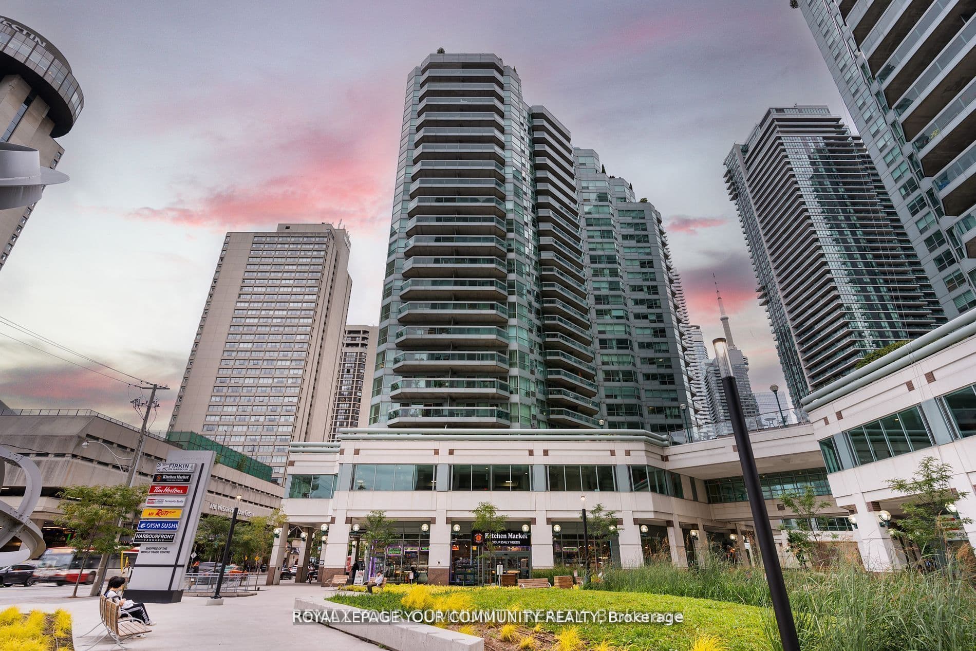 10 Queens Quay W 2402, Toronto, ON M5J 2R9