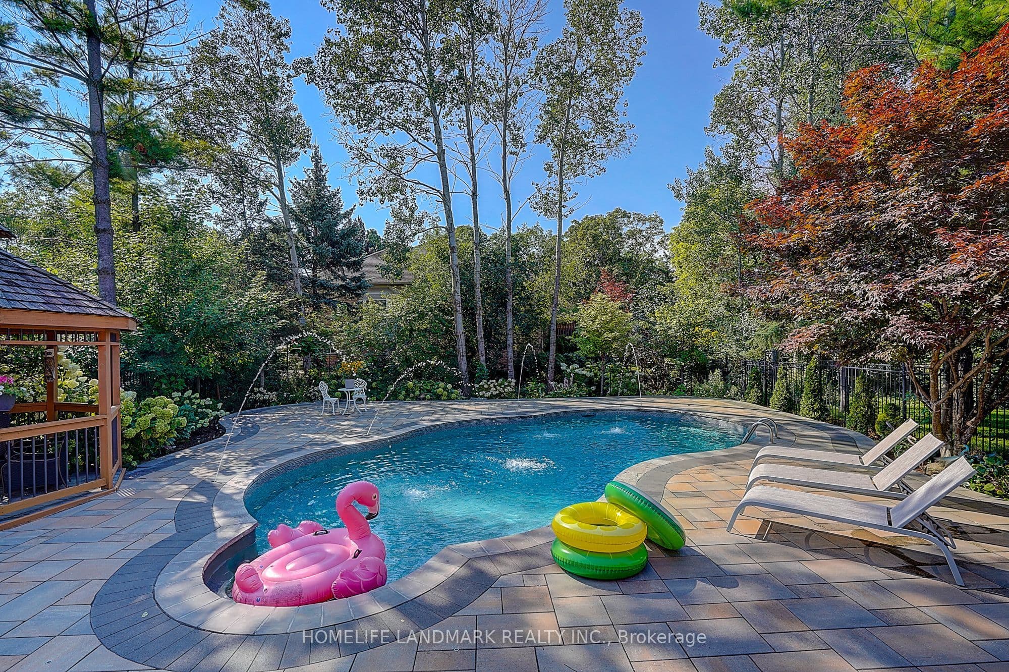 1061 Nellie Little Crescent, Newmarket, ON L3X 3E3