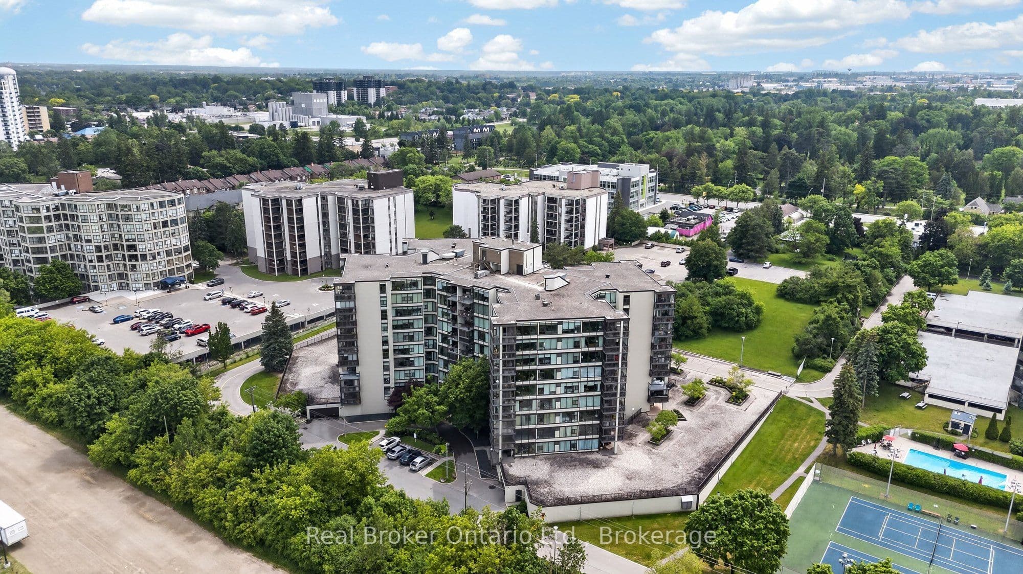23 Woodlawn Road E 811, Guelph, ON N1H 7G6