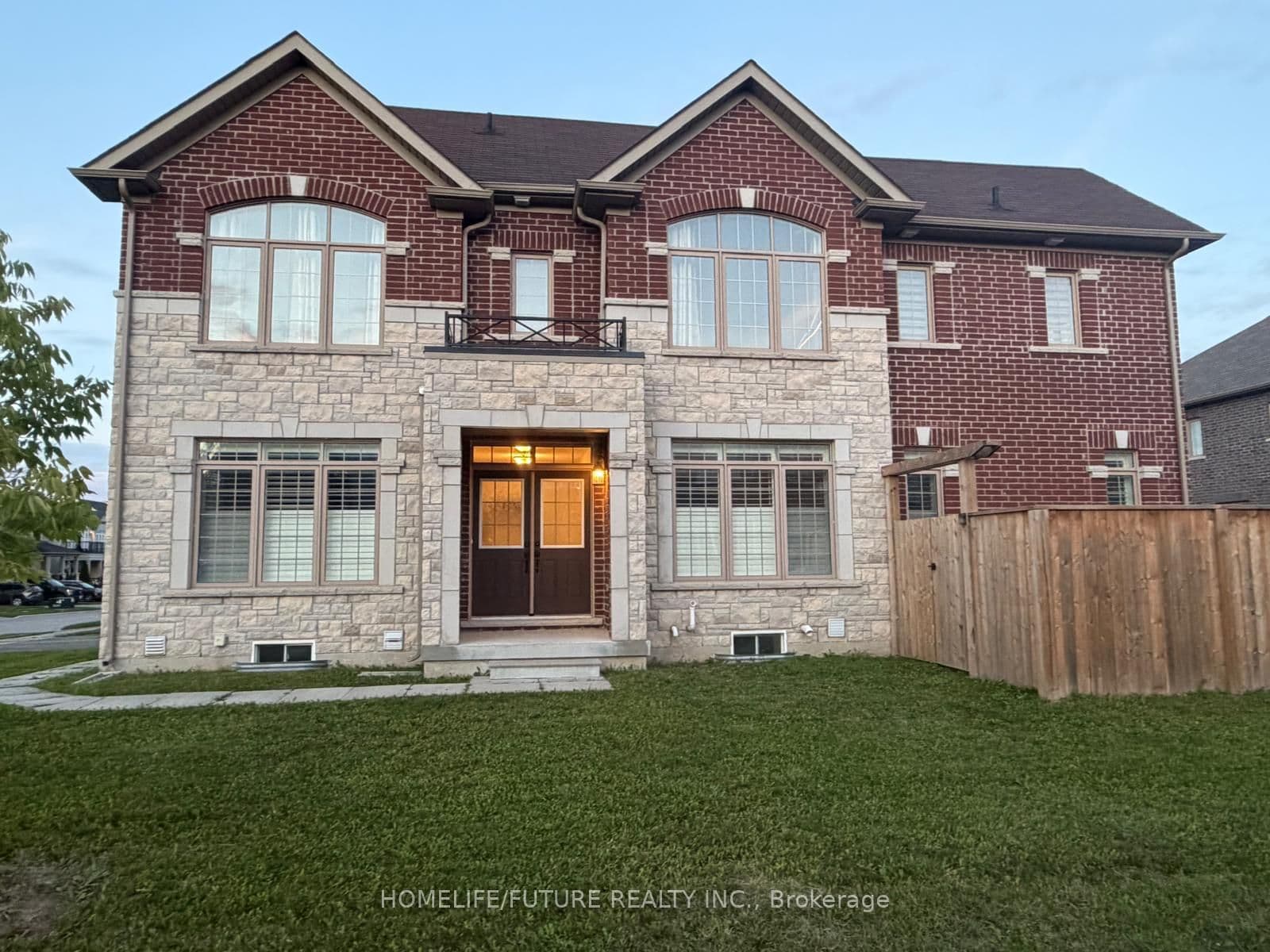 45 Pristine Trail Main & 2nd, Cavan Monaghan, ON L0A 1G0