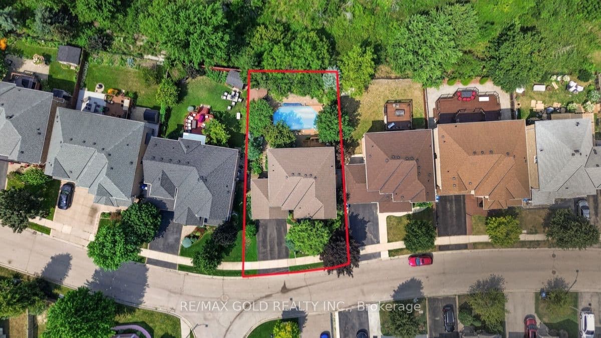 40 Maldives Crescent, Brampton, ON L6P 1L3