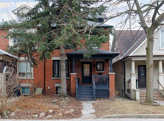 23 Radford Avenue 3rd Fl, Toronto, ON M6R 1Z5