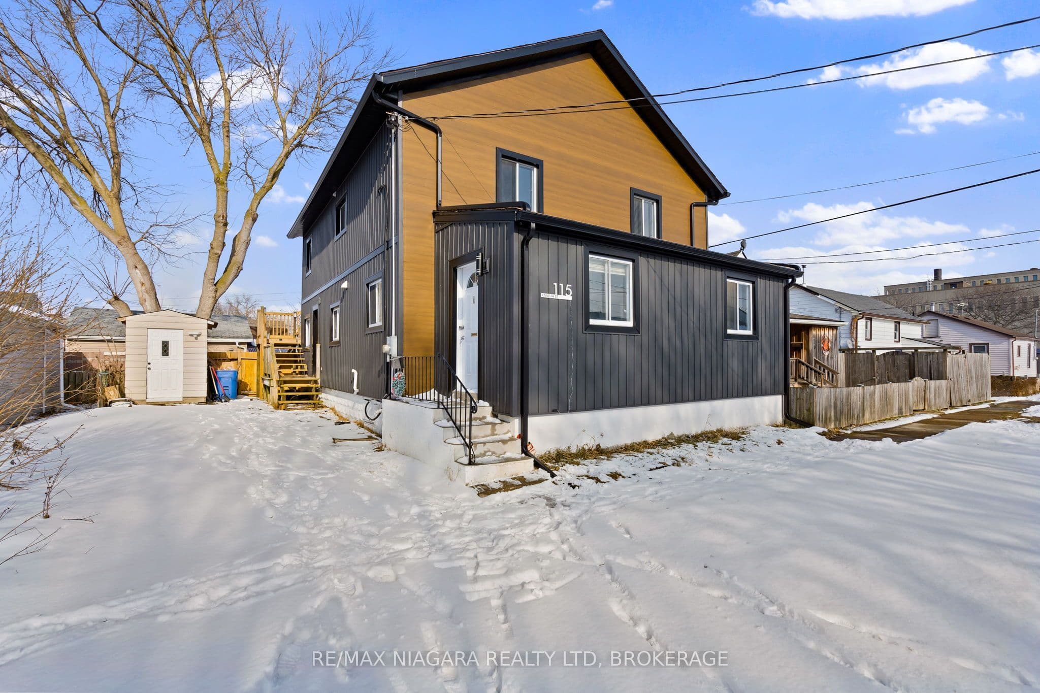 115 Kinnear Street 1, Port Colborne, ON L3K 1A8