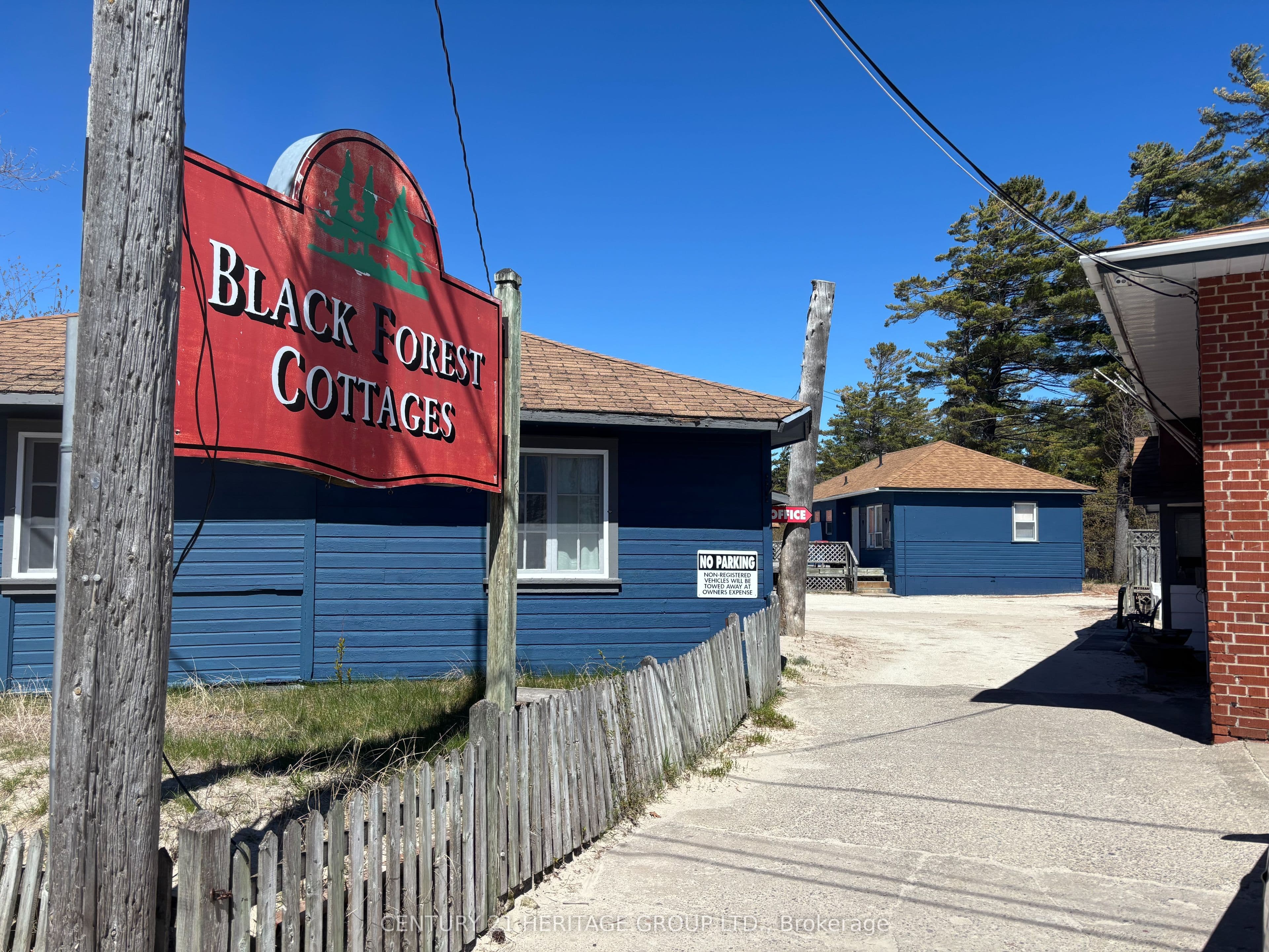 11 12th Street N, Wasaga Beach, ON L9Z 2J9