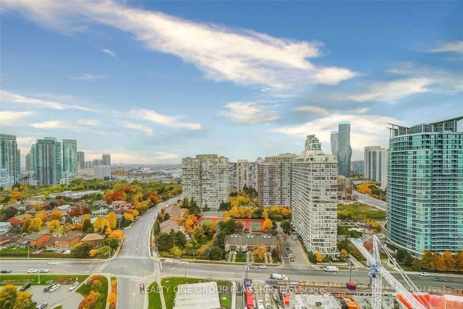 55 Elm Drive 604, Mississauga, ON L5B 3Z3