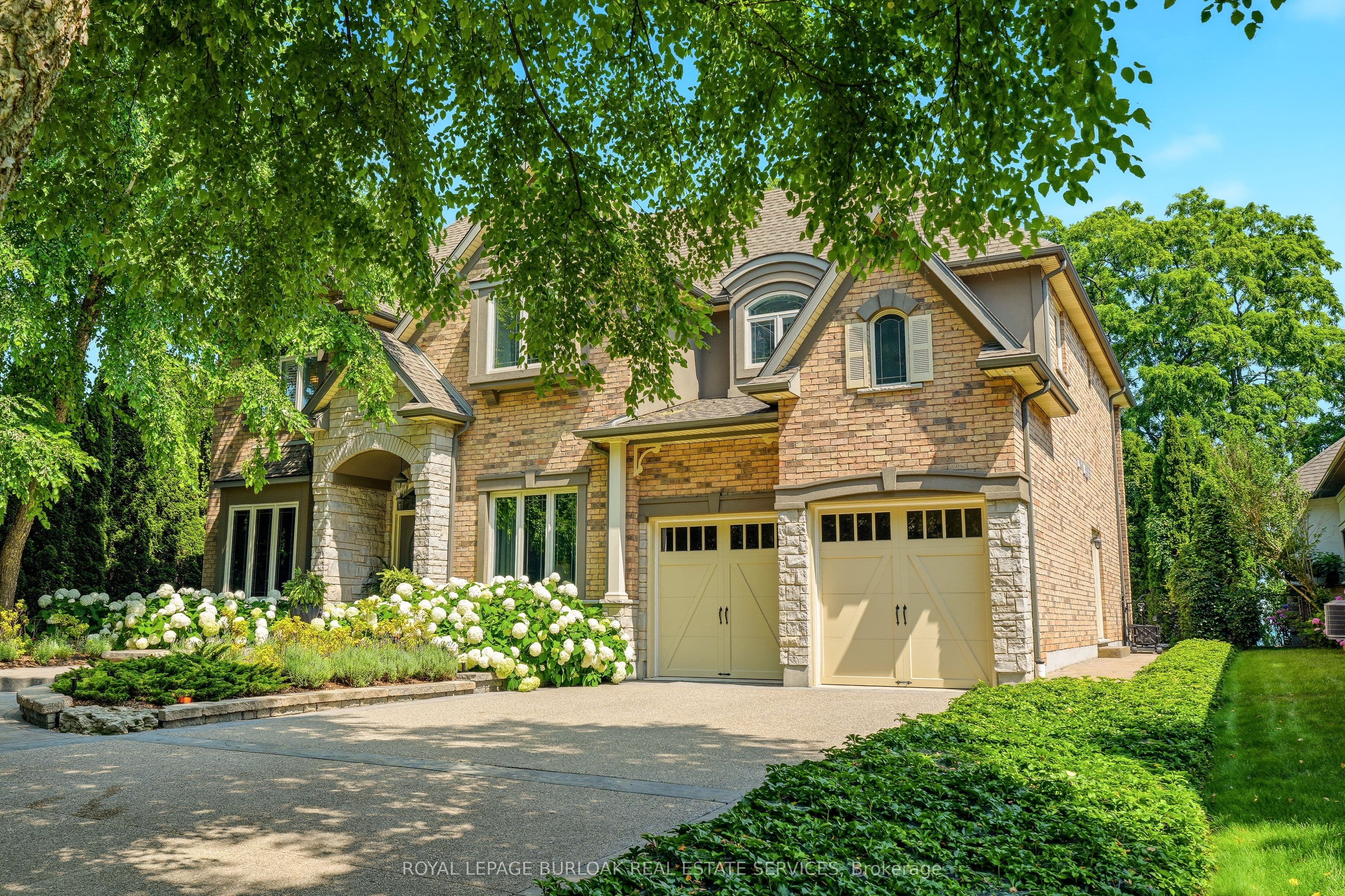 143 Lake Street 5, Grimsby, ON L3M 4M6