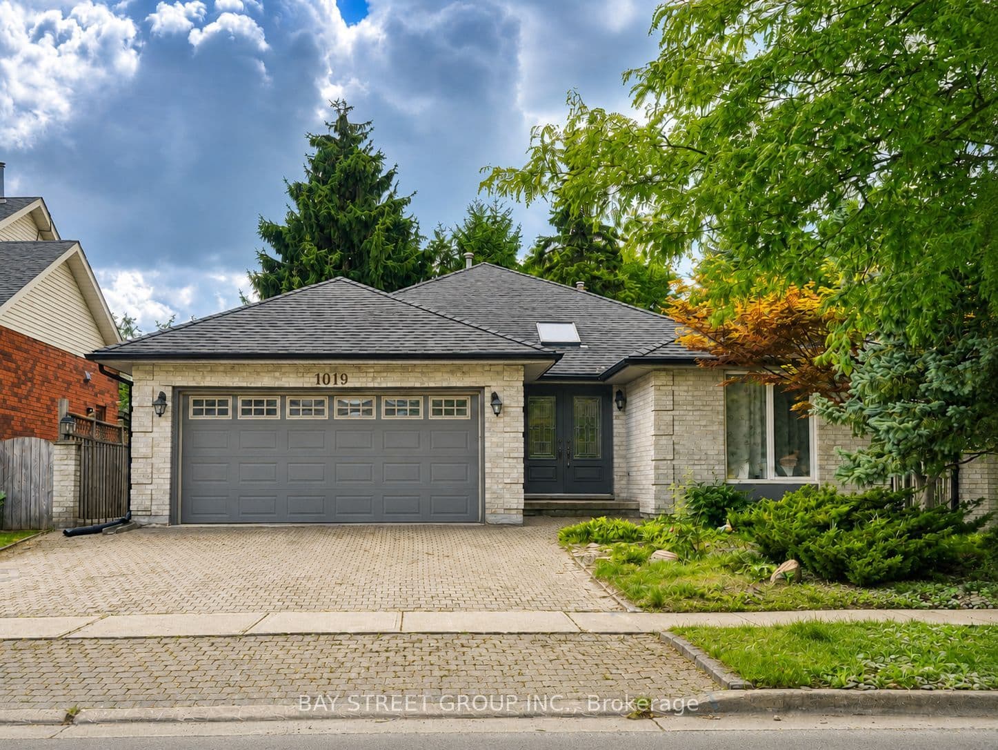 1019 Aldersbrook Road, London North, ON N6G 4L9