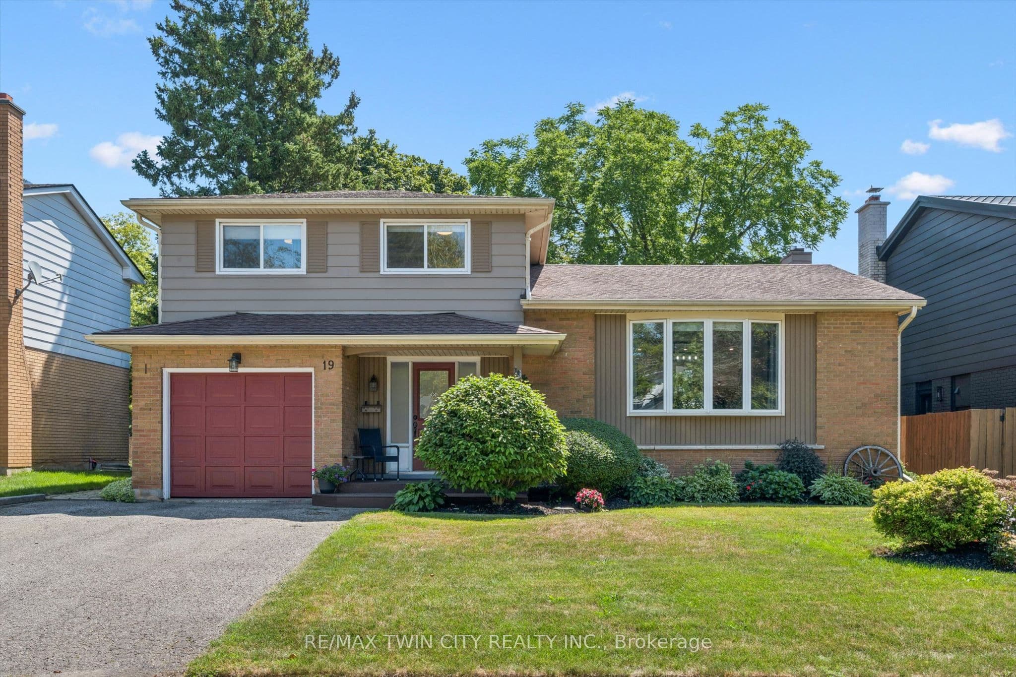 19 Mcgarry Drive, Kitchener, ON N2N 1A3
