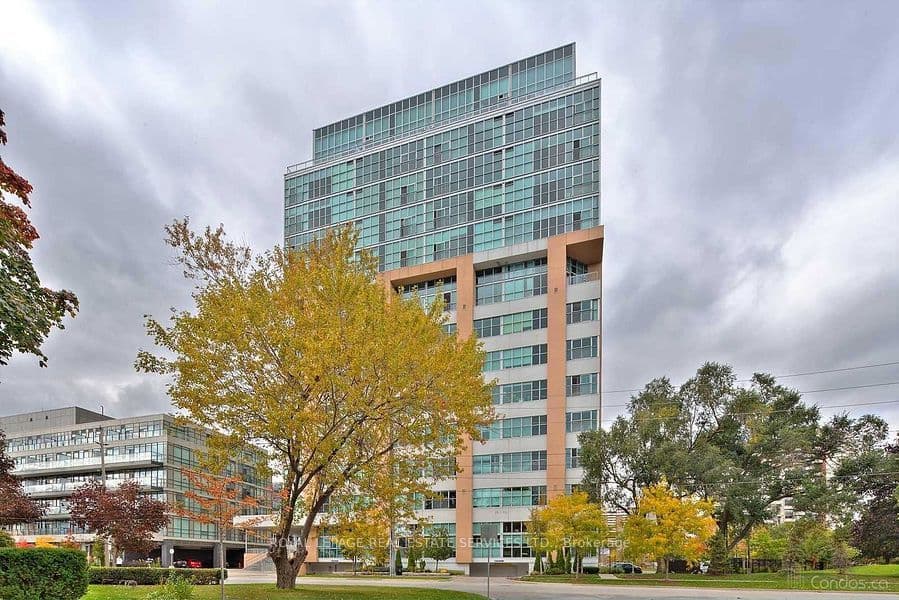 2 Fieldway Road 316, Toronto, ON M8Z 3L1