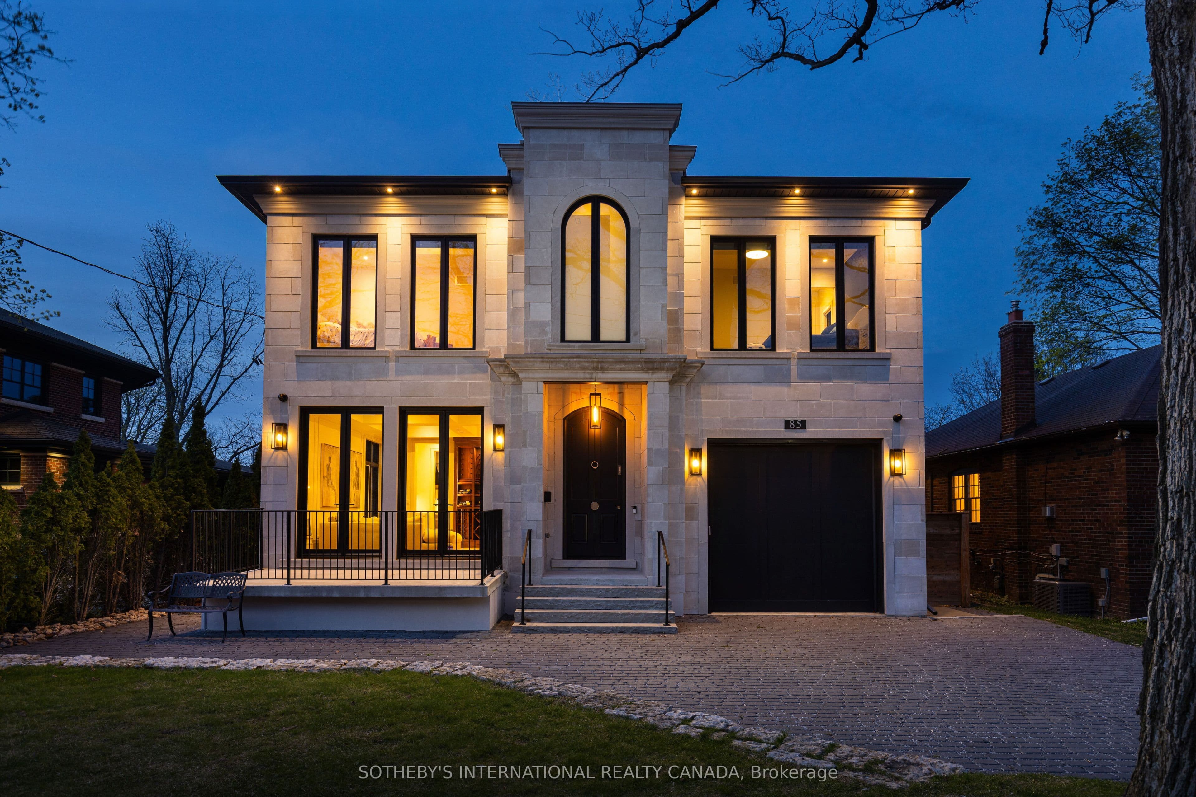 85 Kingsway Crescent, Toronto, ON M8X 2R8