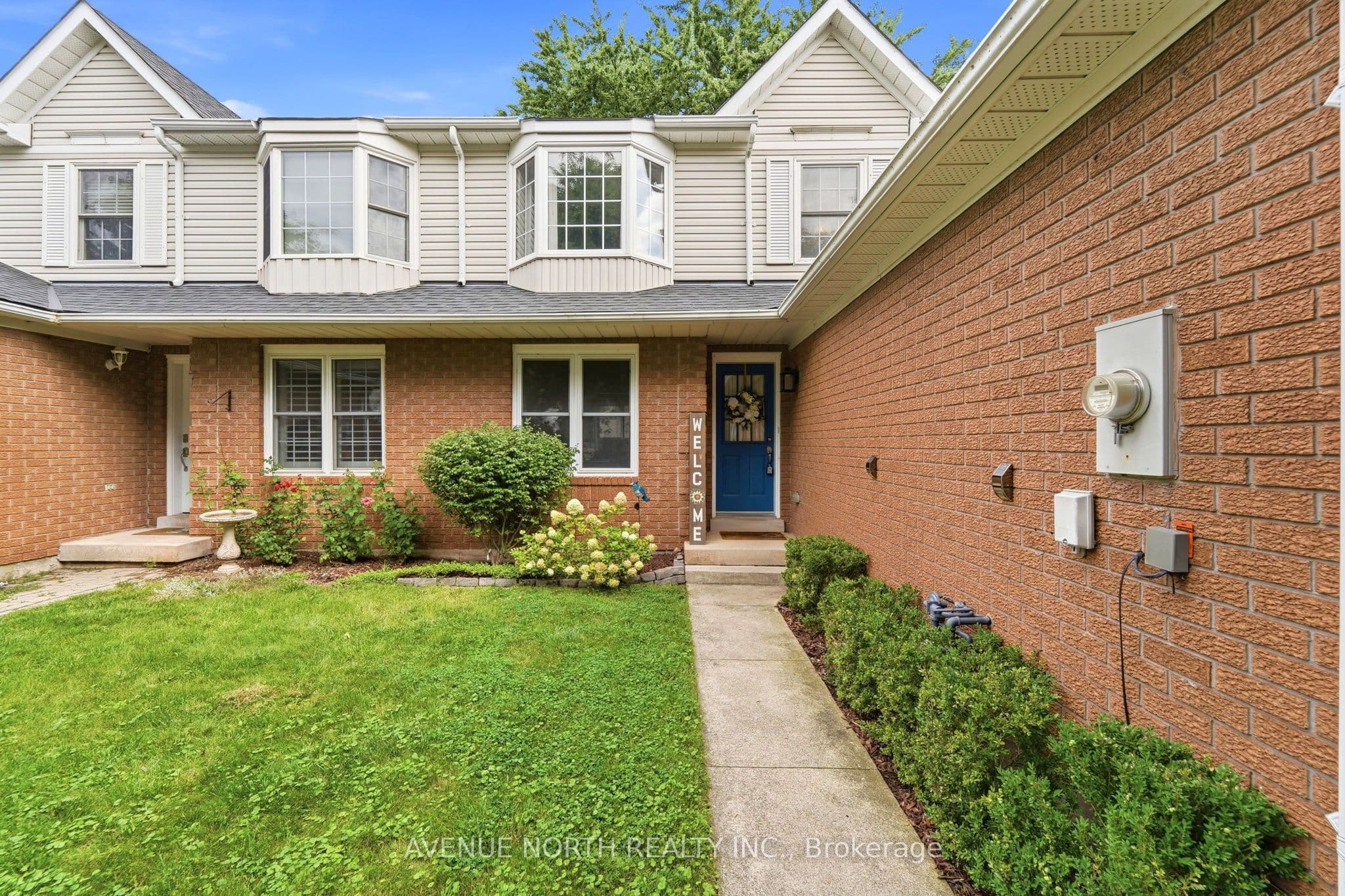 12 Pleasant Grove Terrace, Grimsby, ON L3M 5G8
