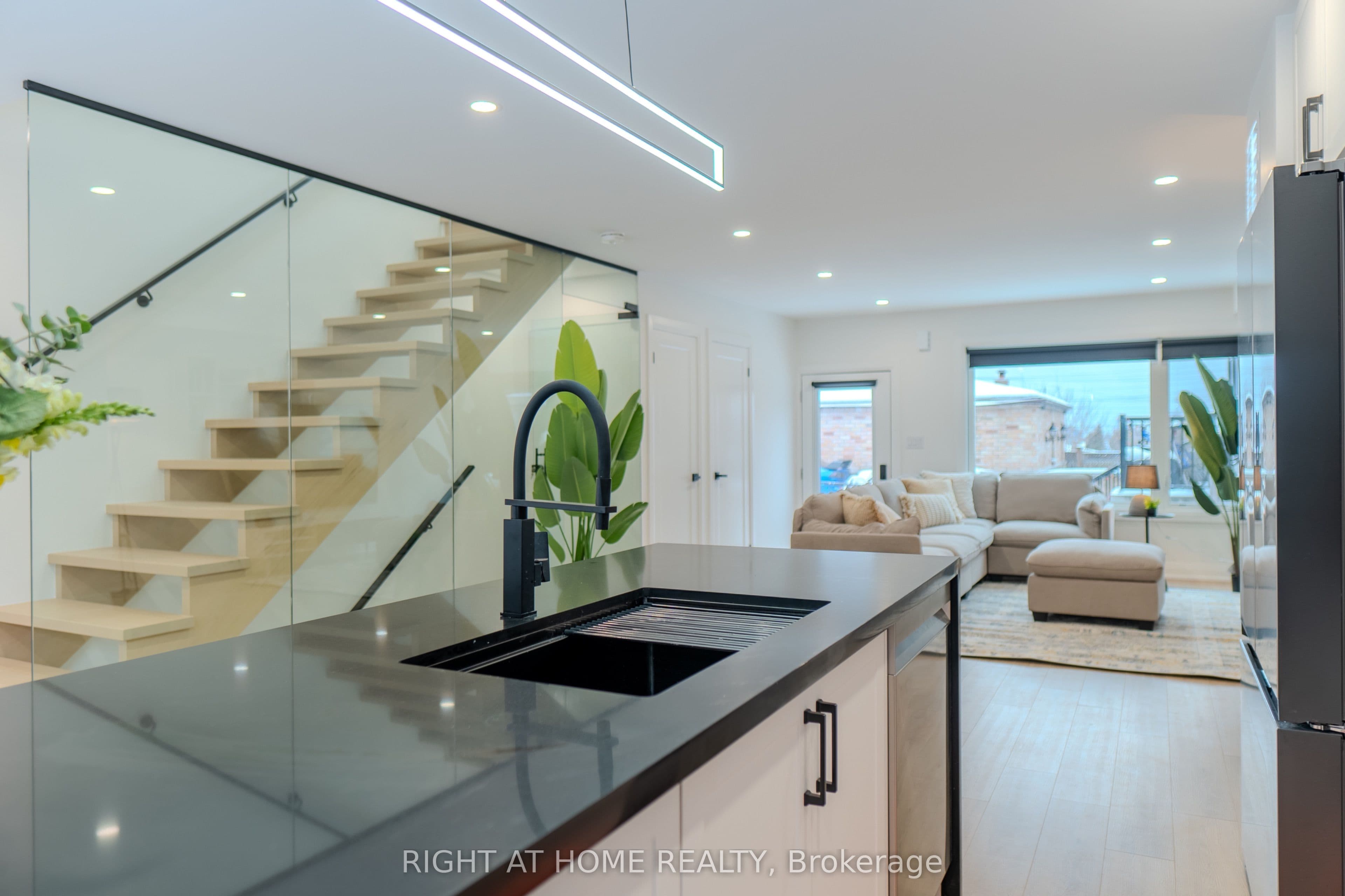 16 Habibi Lane, Toronto, ON M6E 1N1