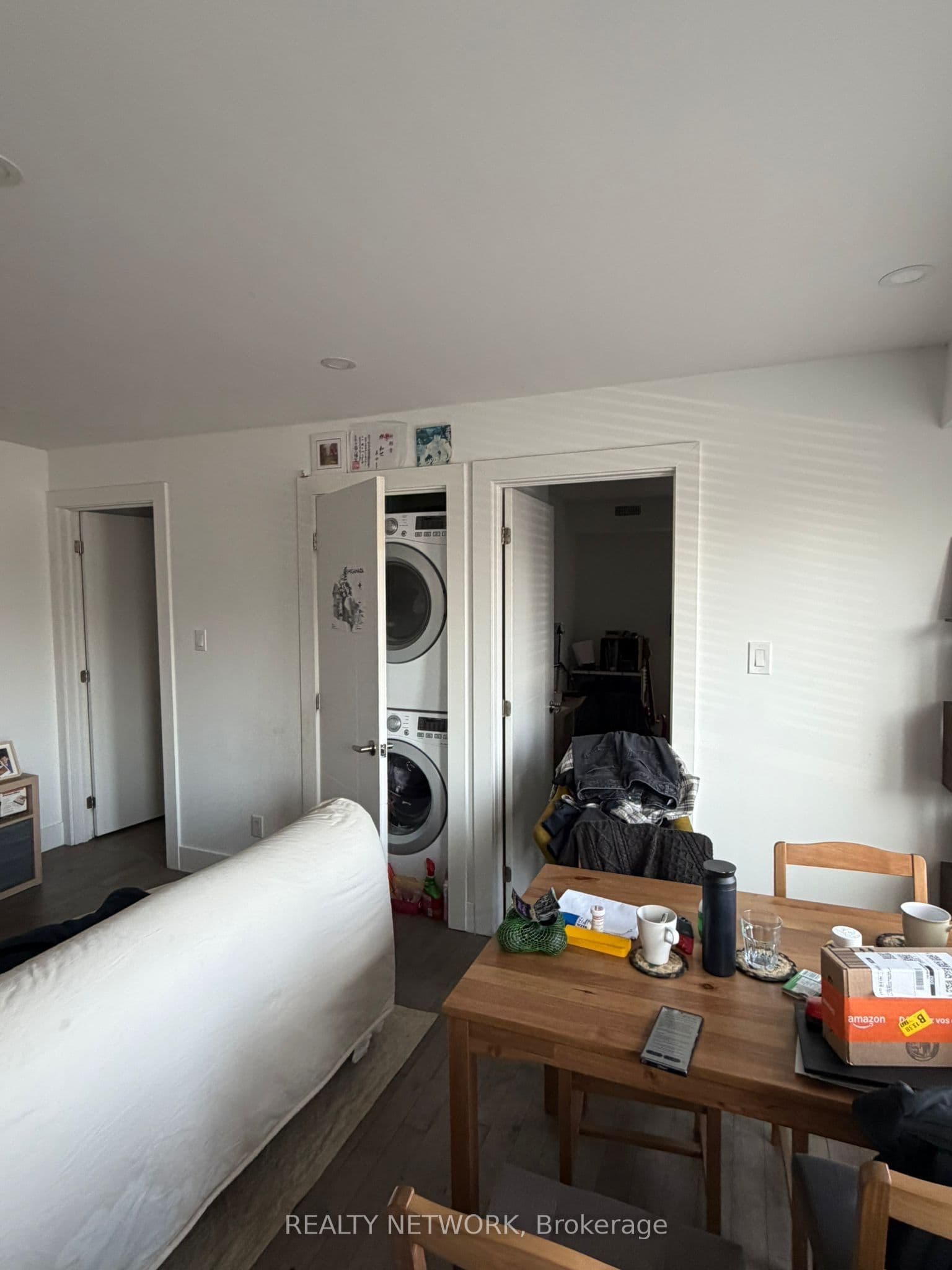 1415 Gerrard Street E, Toronto, ON M4L 1Z5