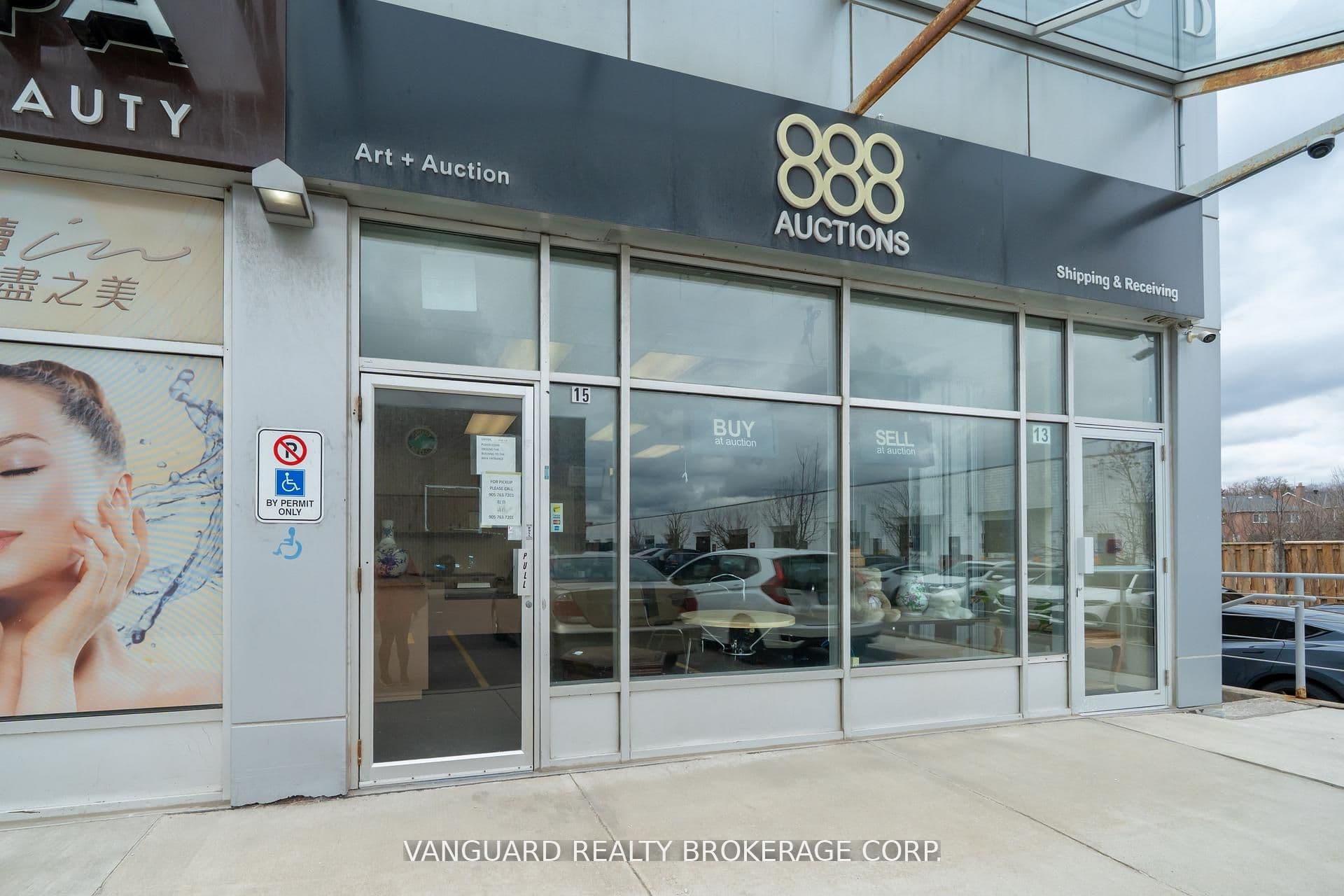 280 West Beaver Creek Road 13, 15, Richmond Hill, ON L4B 3Z1