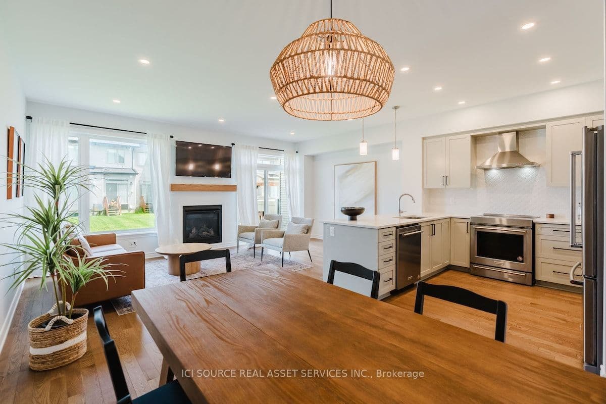 674 Capricorn Circle, Blossom Park - Airport and Area, ON K4M 0J5