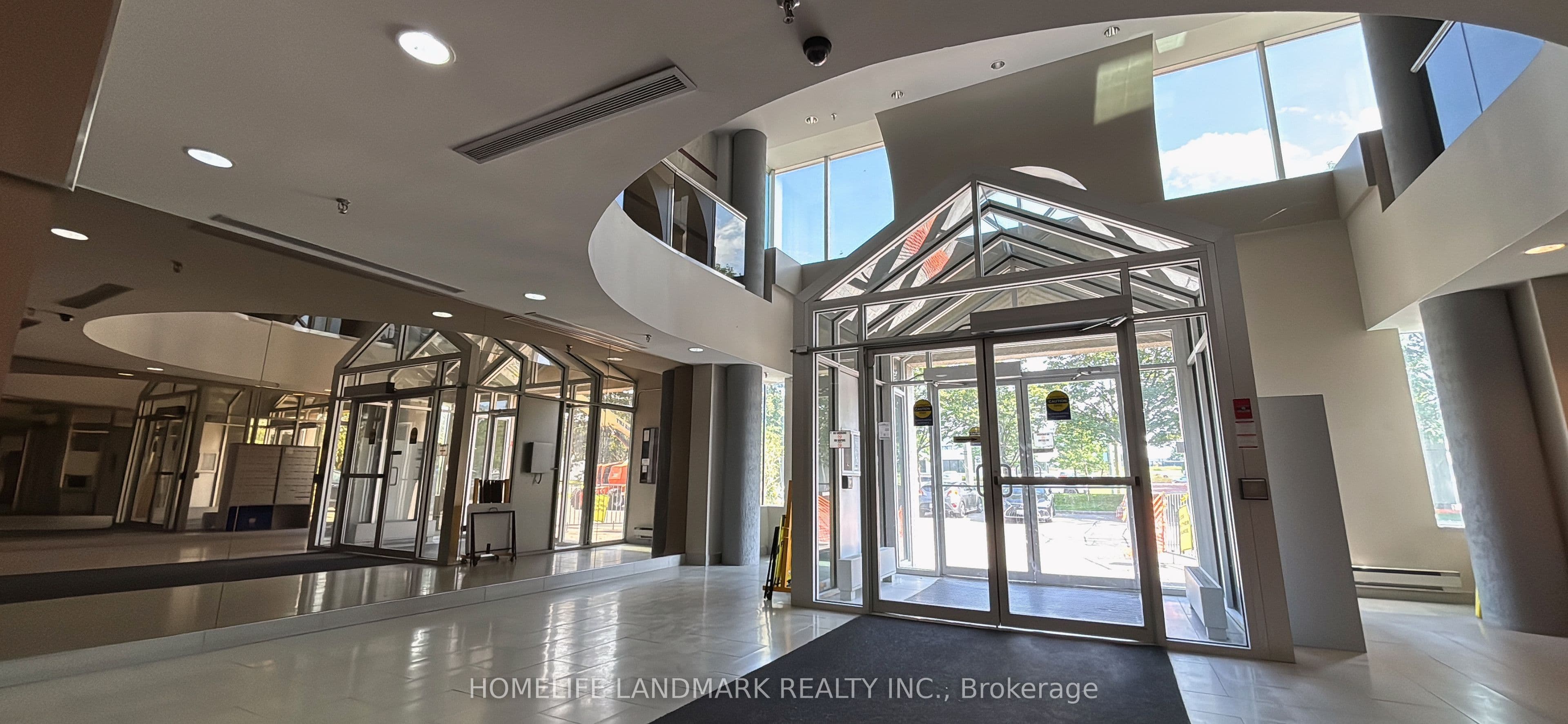 3950 14th Avenue 402, Markham, ON L3R 0A9