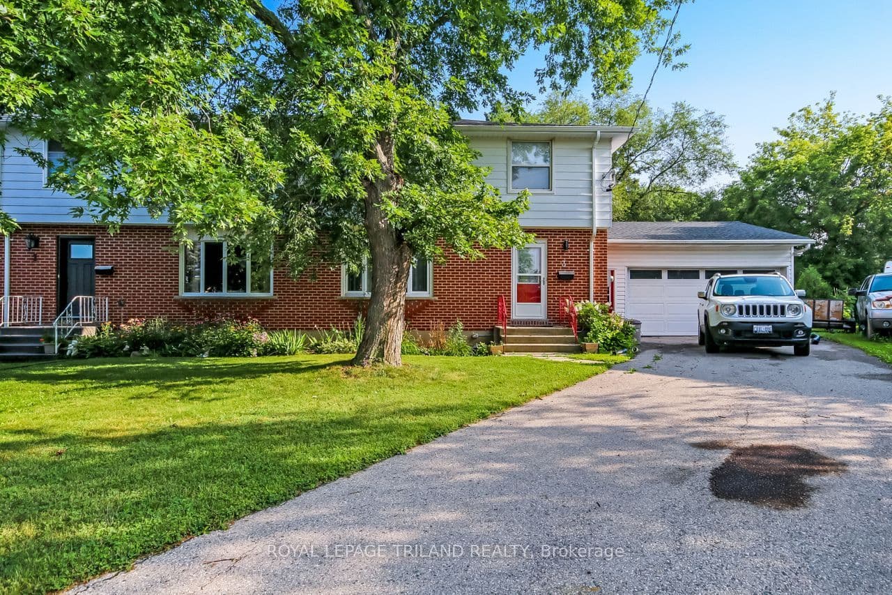 3 Gregory Place, St. Thomas, ON N5R 4S4