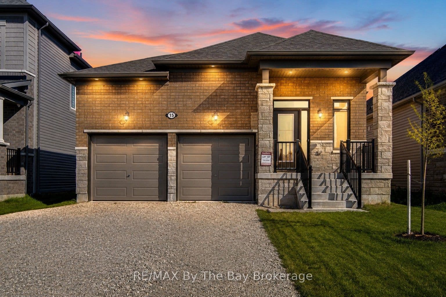 15 Union Boulevard, Wasaga Beach, ON L9Z 0M6