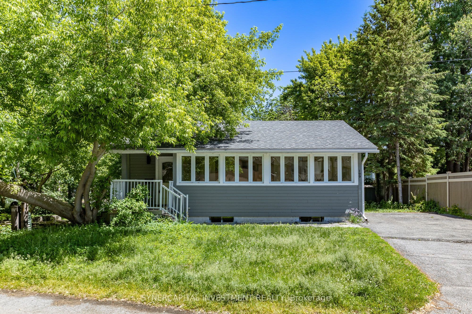 199 Kehoe Street, Britannia - Lincoln Heights and Area, ON K2B 6A7