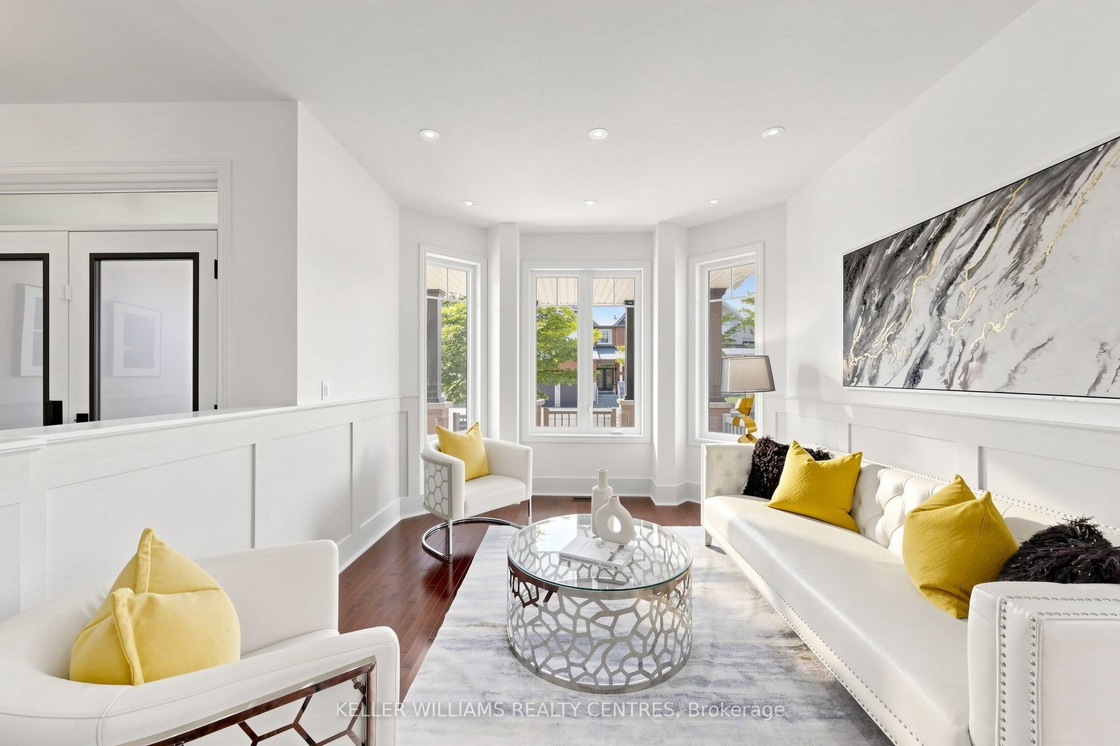 7 Philips Lake Court, Richmond Hill, ON L4E 0M2
