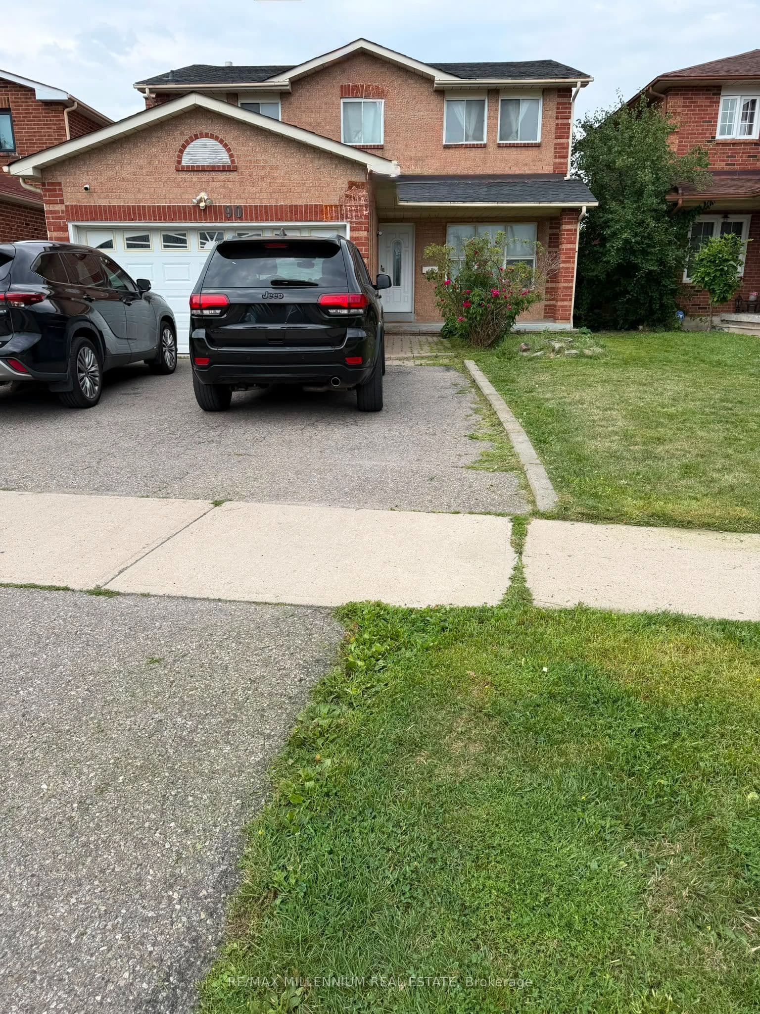 90 Whitehaven Drive, Brampton, ON L6Z 2R8