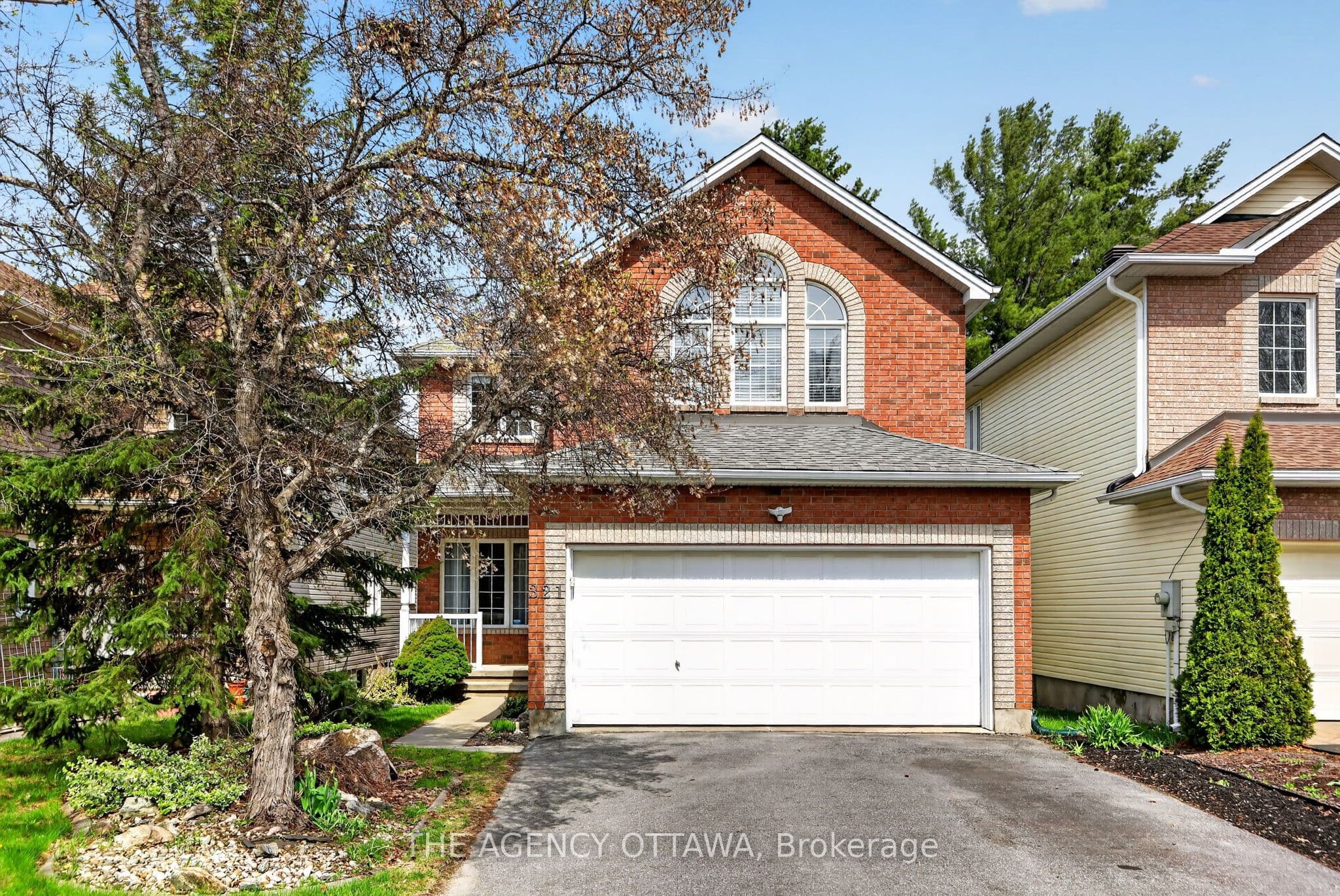 321 Goldridge Drive, Kanata, ON K2T 1G8