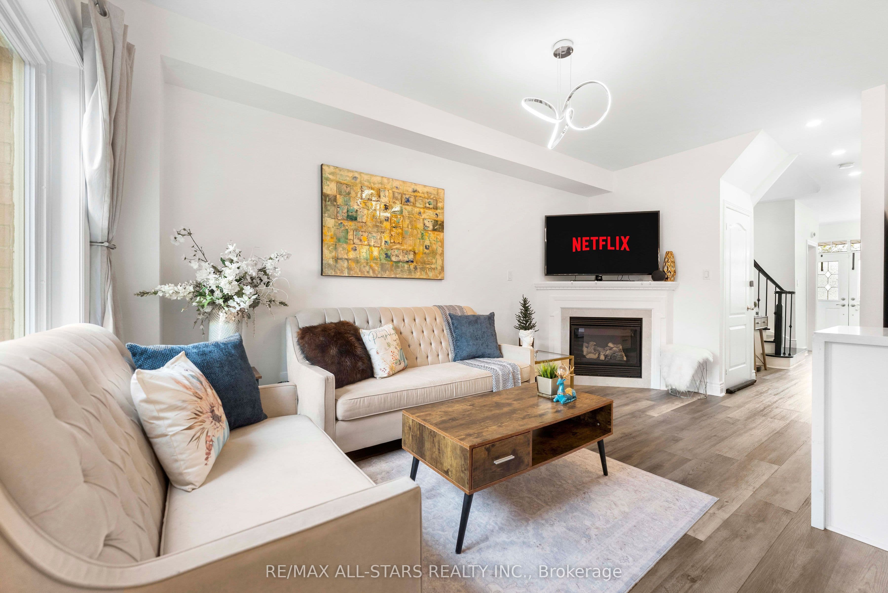 93 Arco Circle, Vaughan, ON L6A 3Z6