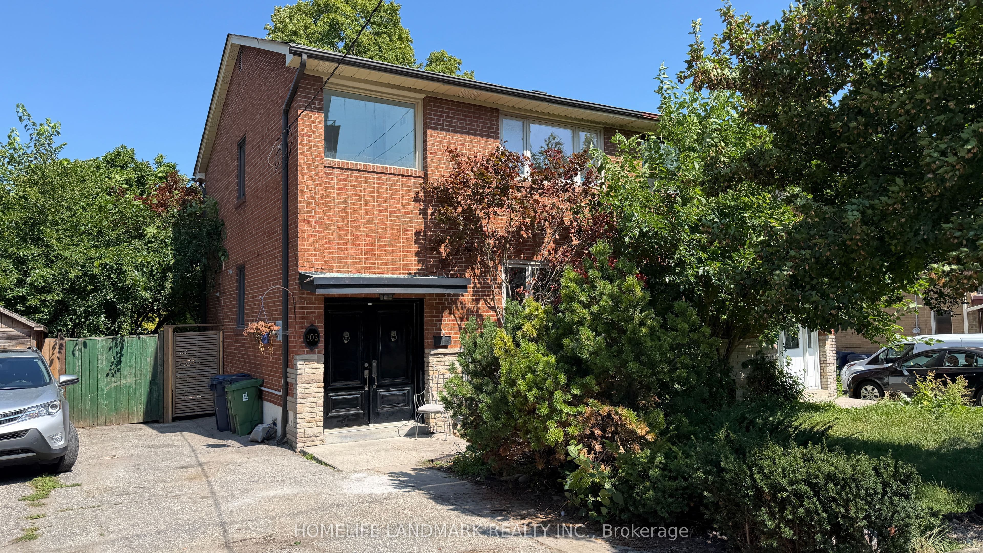 702 Sheppard Ave E Avenue E, Toronto, ON M2K 1B7