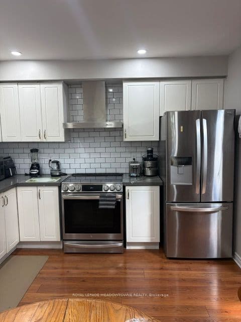 26 Red Haven Drive 7, Grimsby, ON L3M 5K2