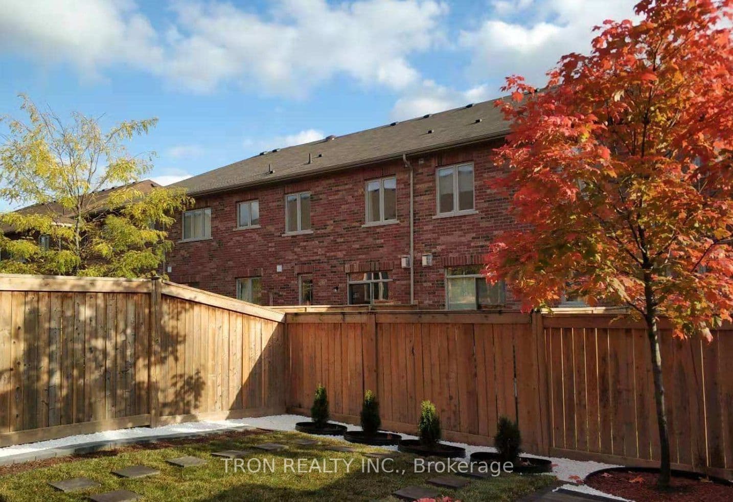 33 Mazarine Lane, Richmond Hill, ON L4S 0G2