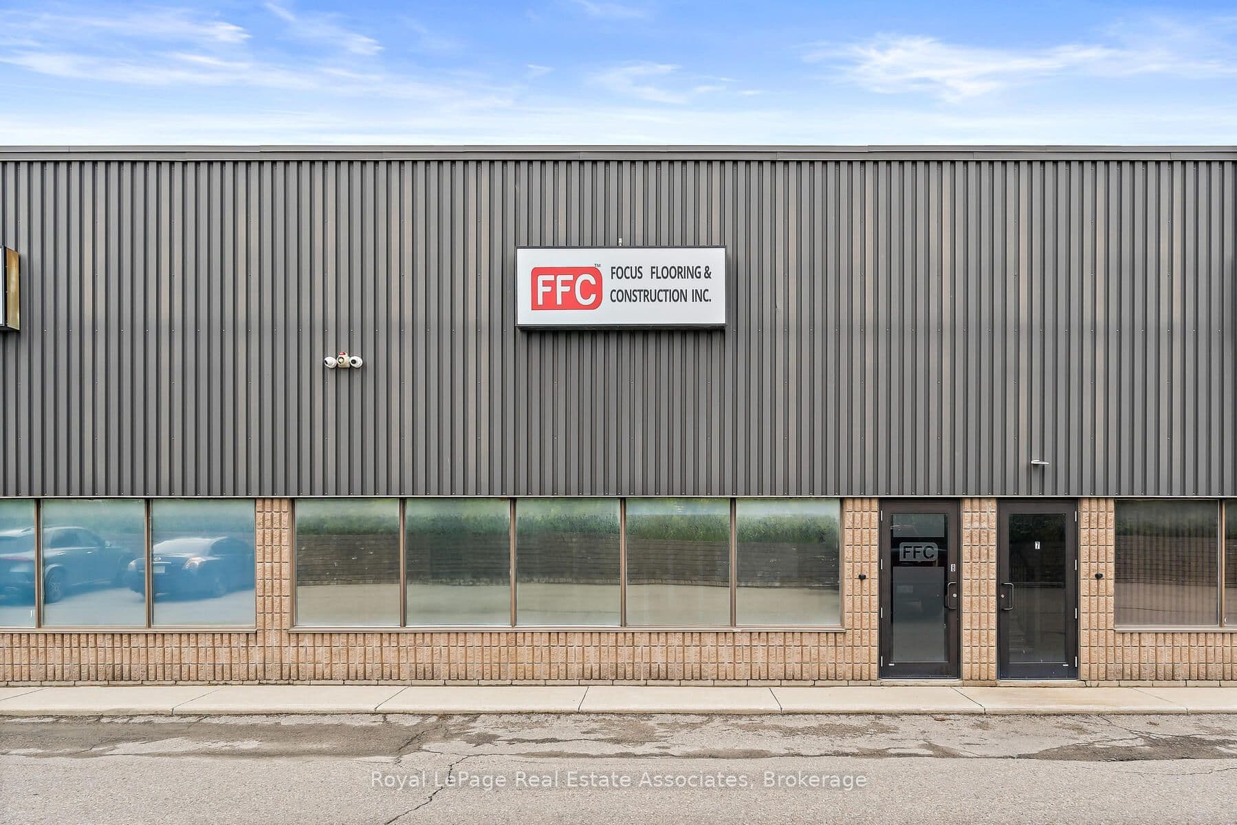 150 Armstrong Avenue 8, Halton Hills, ON L7G 5G8